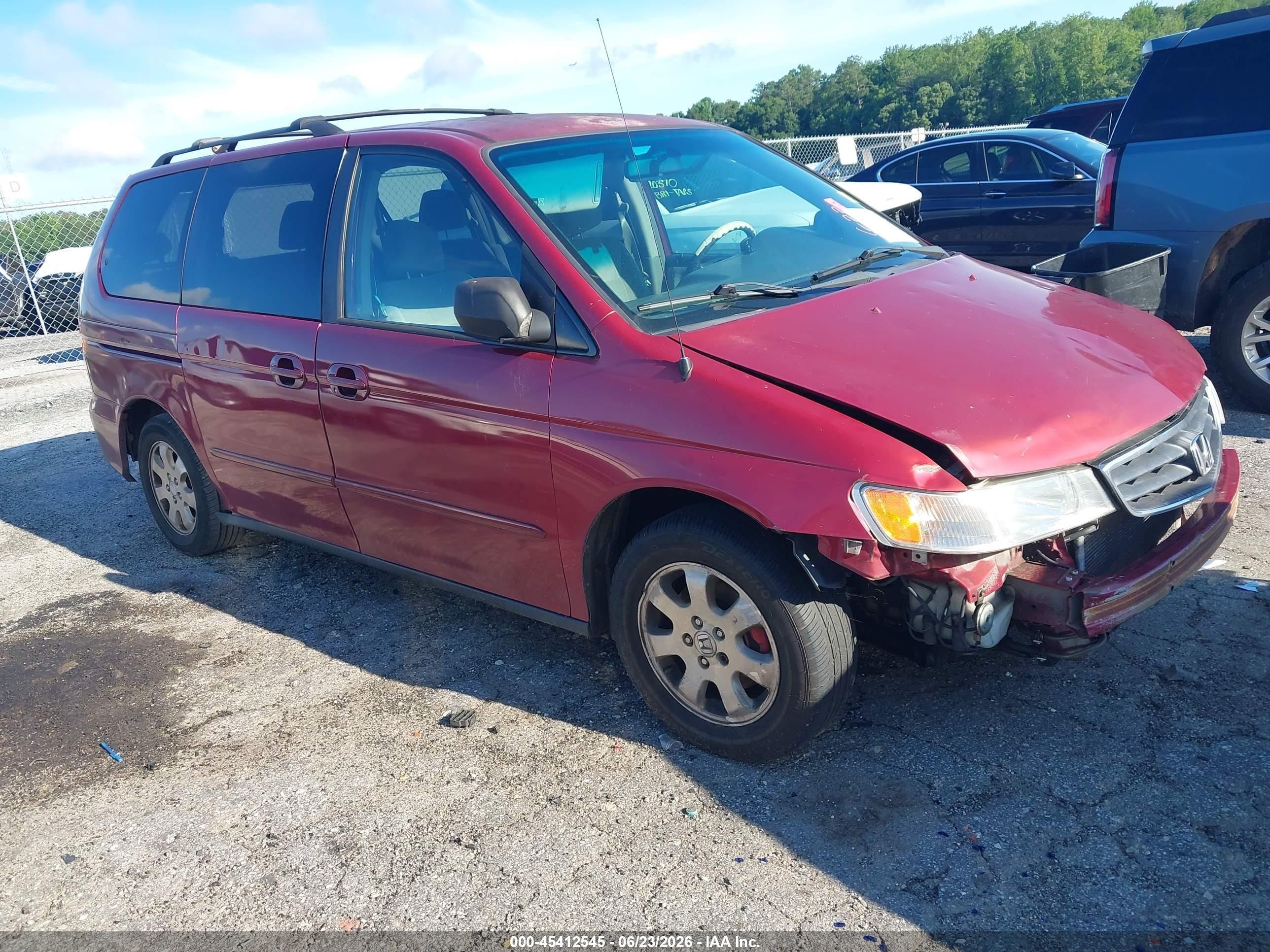 2003 Honda Odyssey EX, VIN 5FNRL18633B119311 — Перед