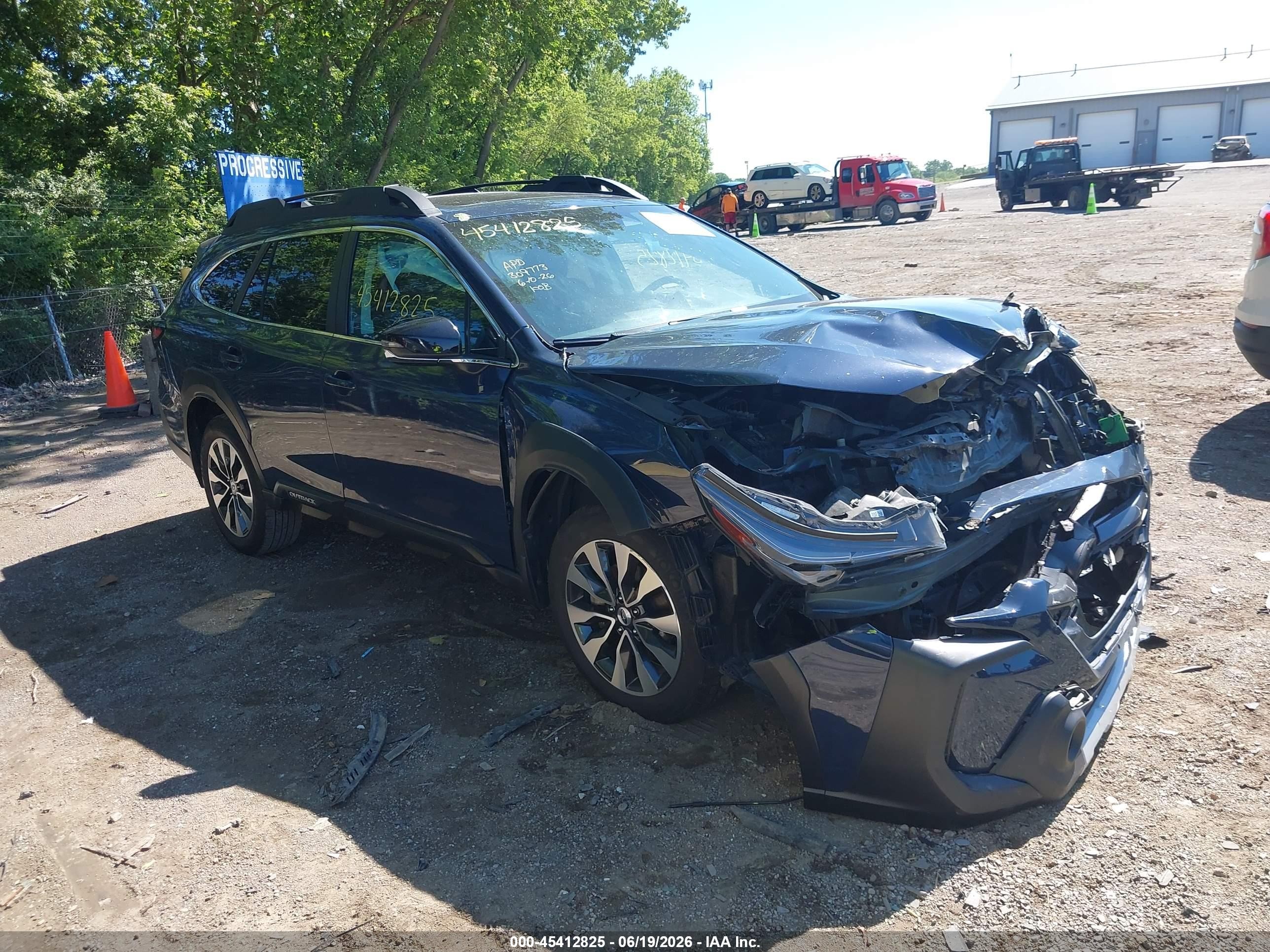 2023 Subaru Outback Limited, VIN 4S4BTANC4P3137374 — Front end