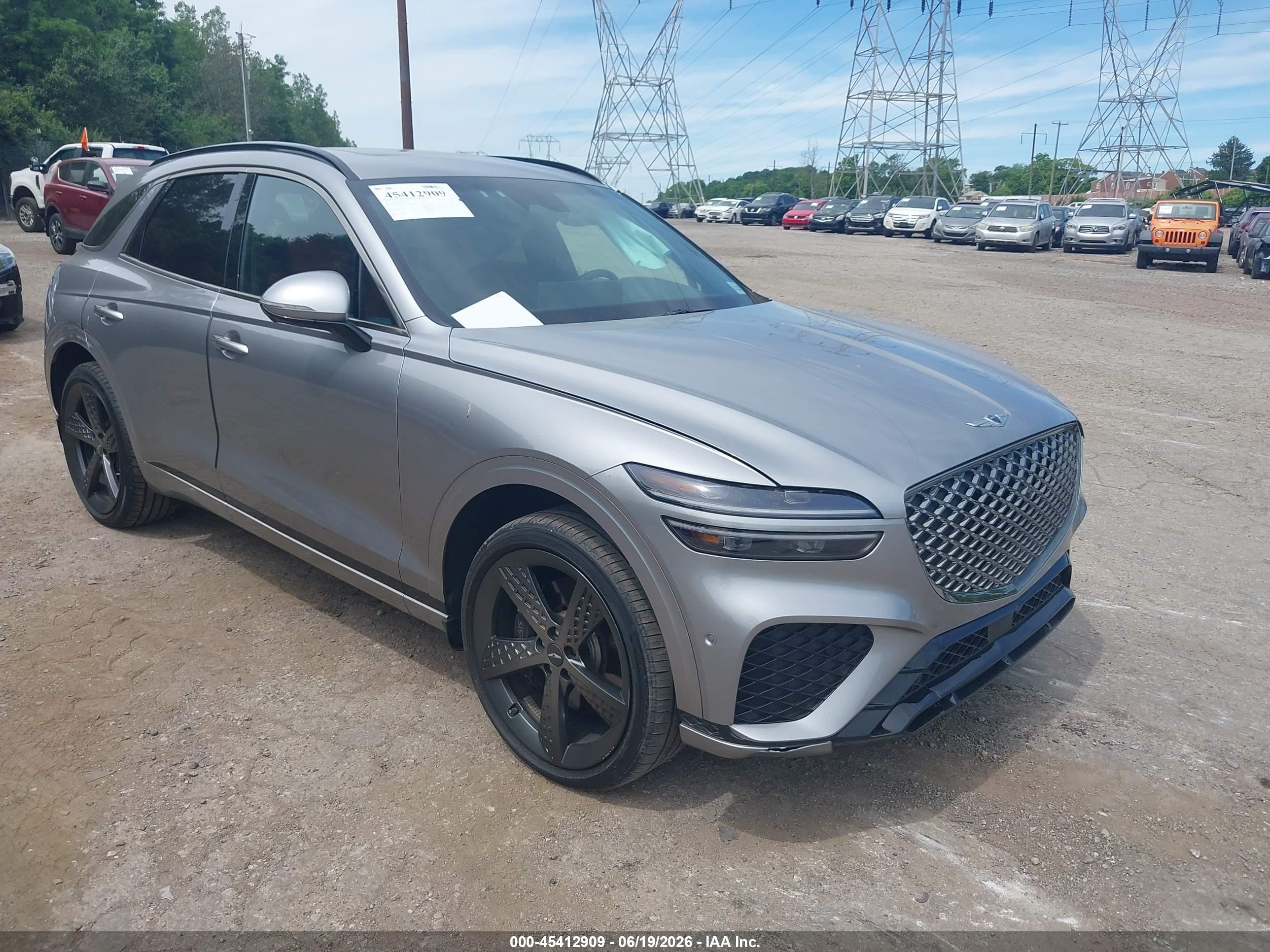 2024 Genesis GV70 2.5T, VIN 5NMMADTB6RH001850 — Rear end