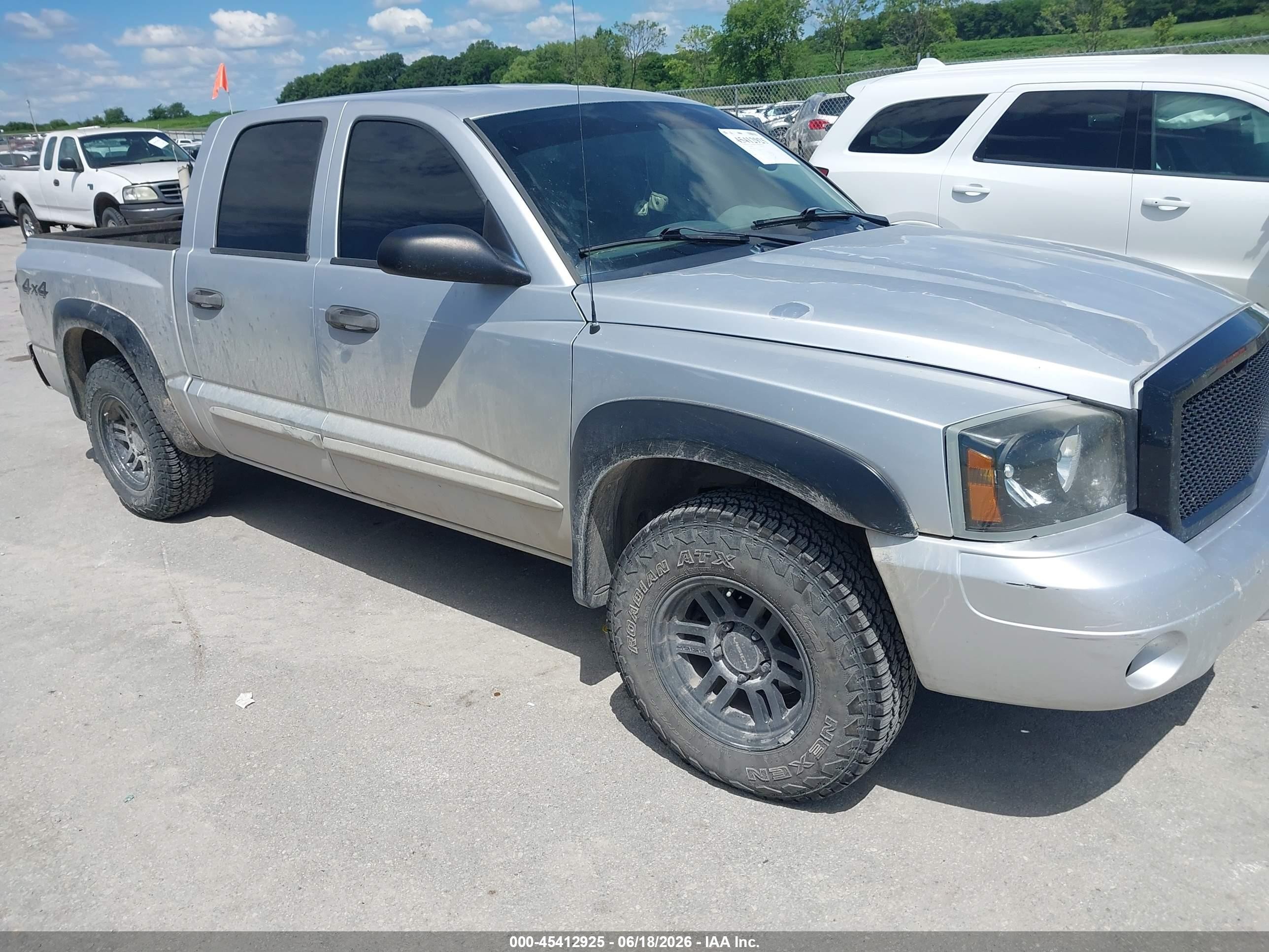 2006 Dodge Dakota SLT, VIN 1D7HW48N36S605965 — Бок