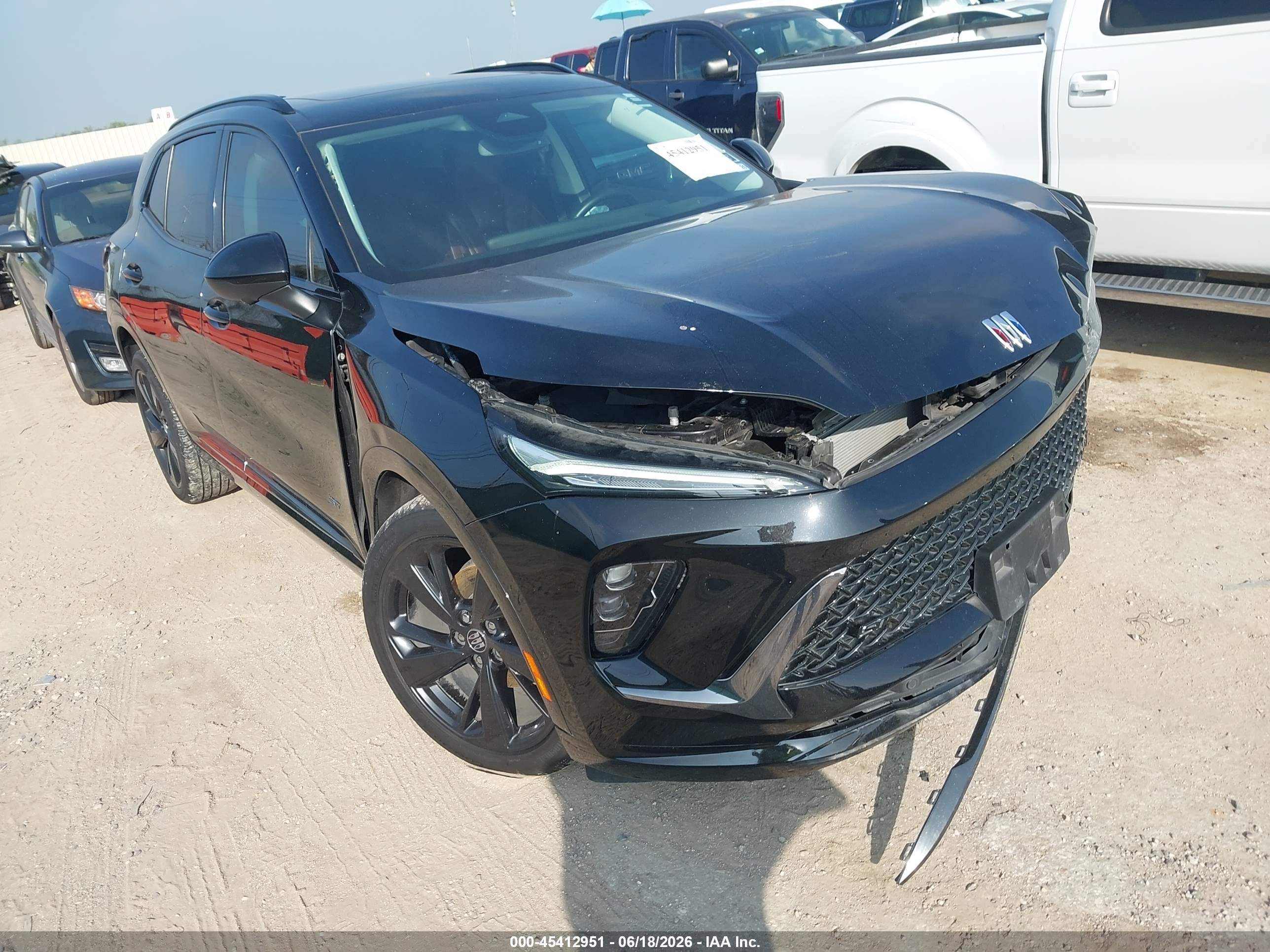 2024 Buick Envision Sport Touring, VIN LRBFZPE49RD013712 — Перед