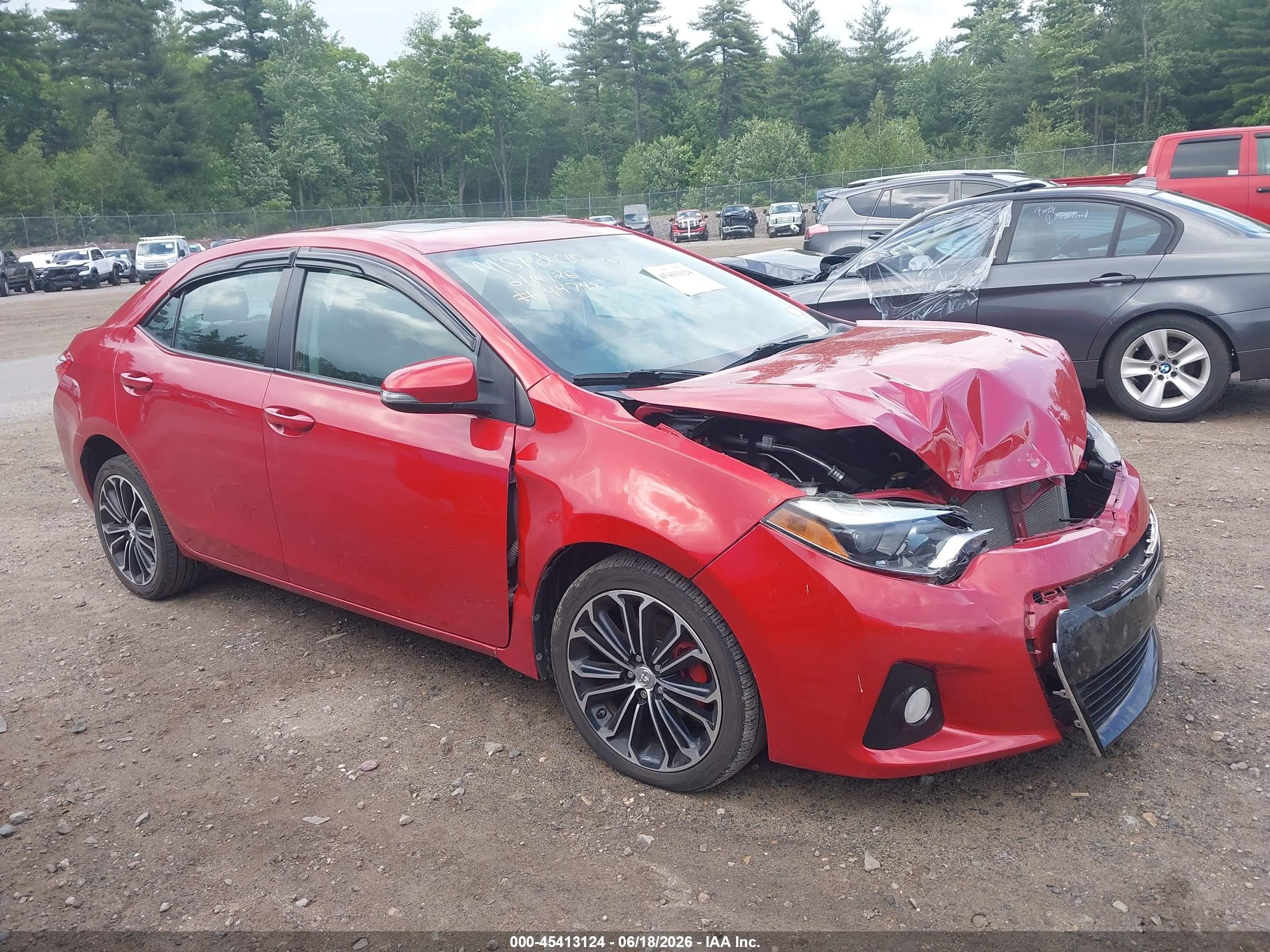 2016 Toyota Corolla S, VIN 2T1BURHE8GC658991 — Front end