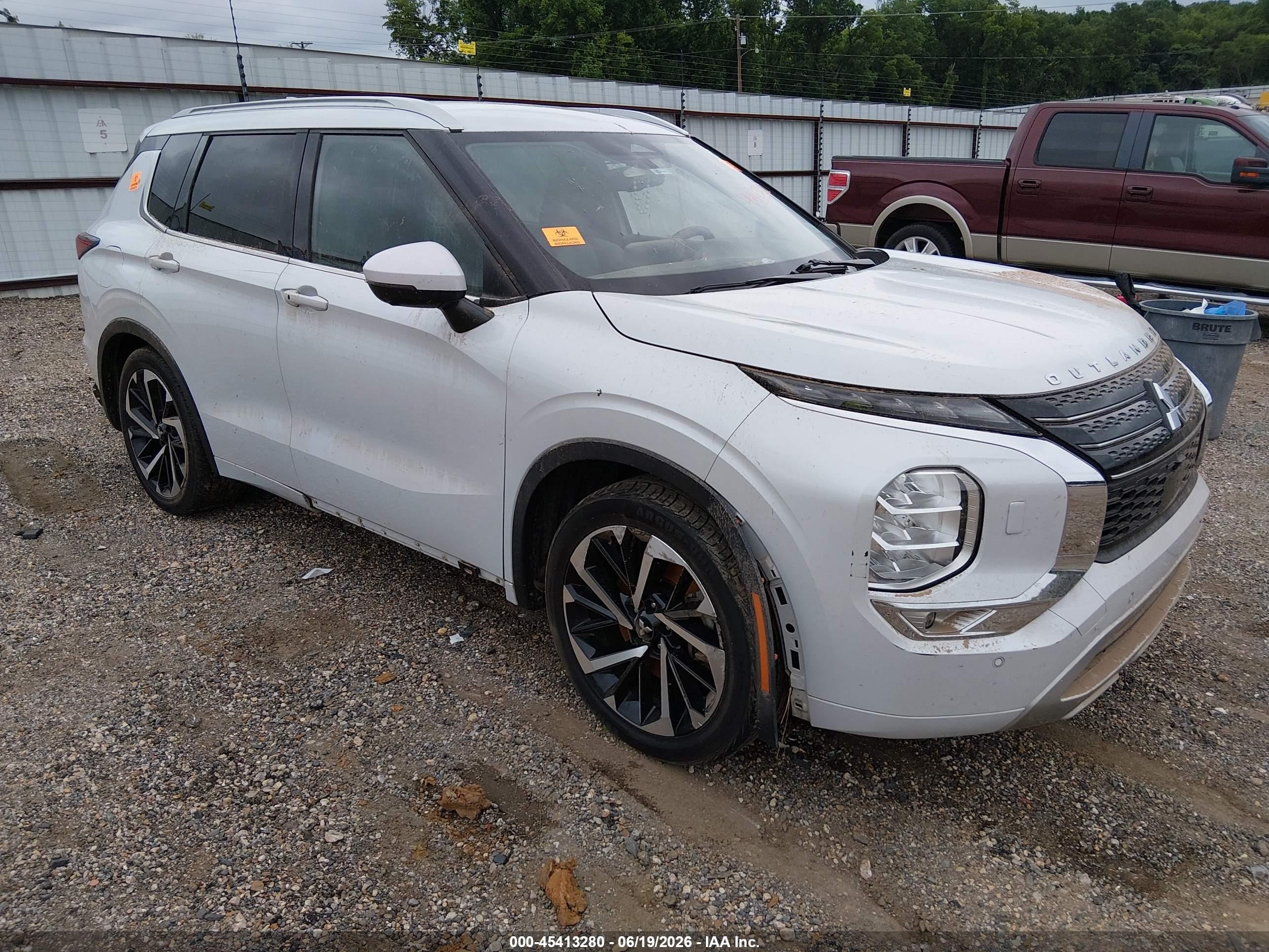 2022 Mitsubishi Outlander SEL, VIN JA4J4VA8XNZ036835 — Water / flood
