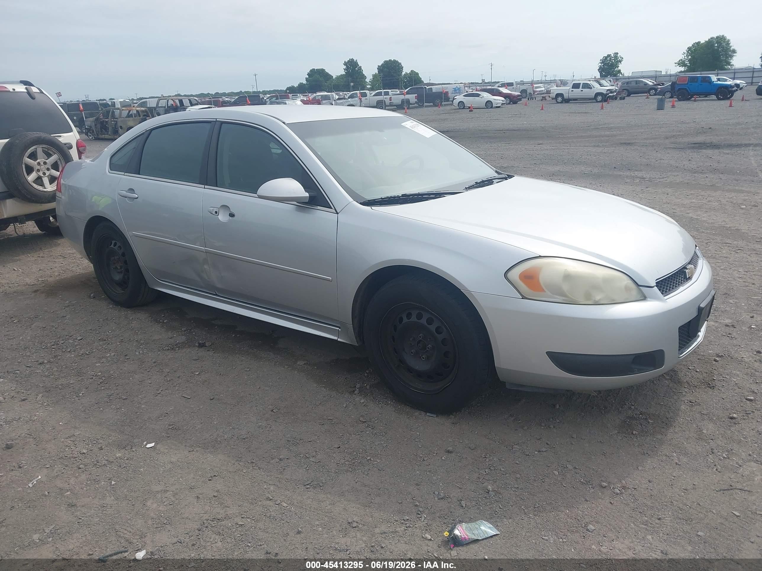 2013 Chevrolet Impala Police, VIN 2G1WD5E30D1240697 — Front end