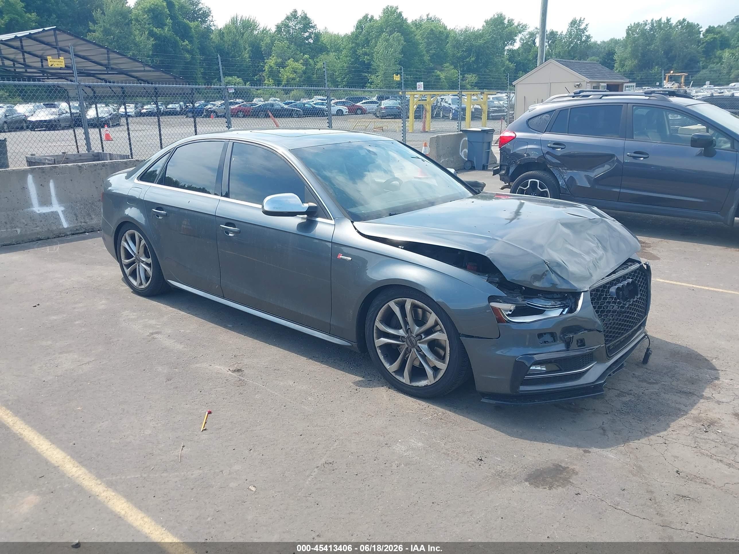 2015 Audi S4 Premium Plus, VIN WAUBGAFL5FA066846 — Фото с аукциона 1 of 5