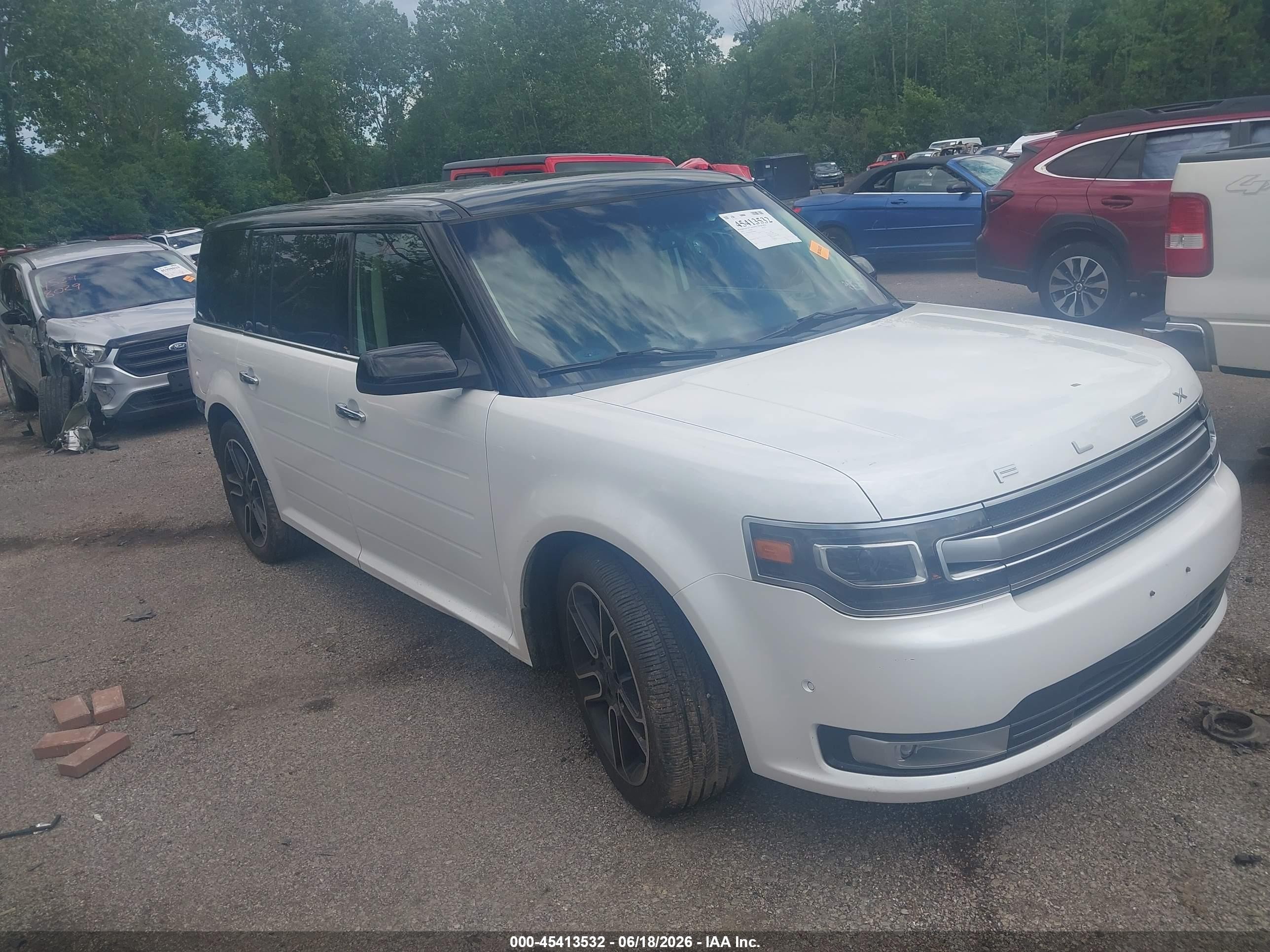 2015 Ford Flex Limited, VIN 2FMHK6DT8FBA08483 — Зад