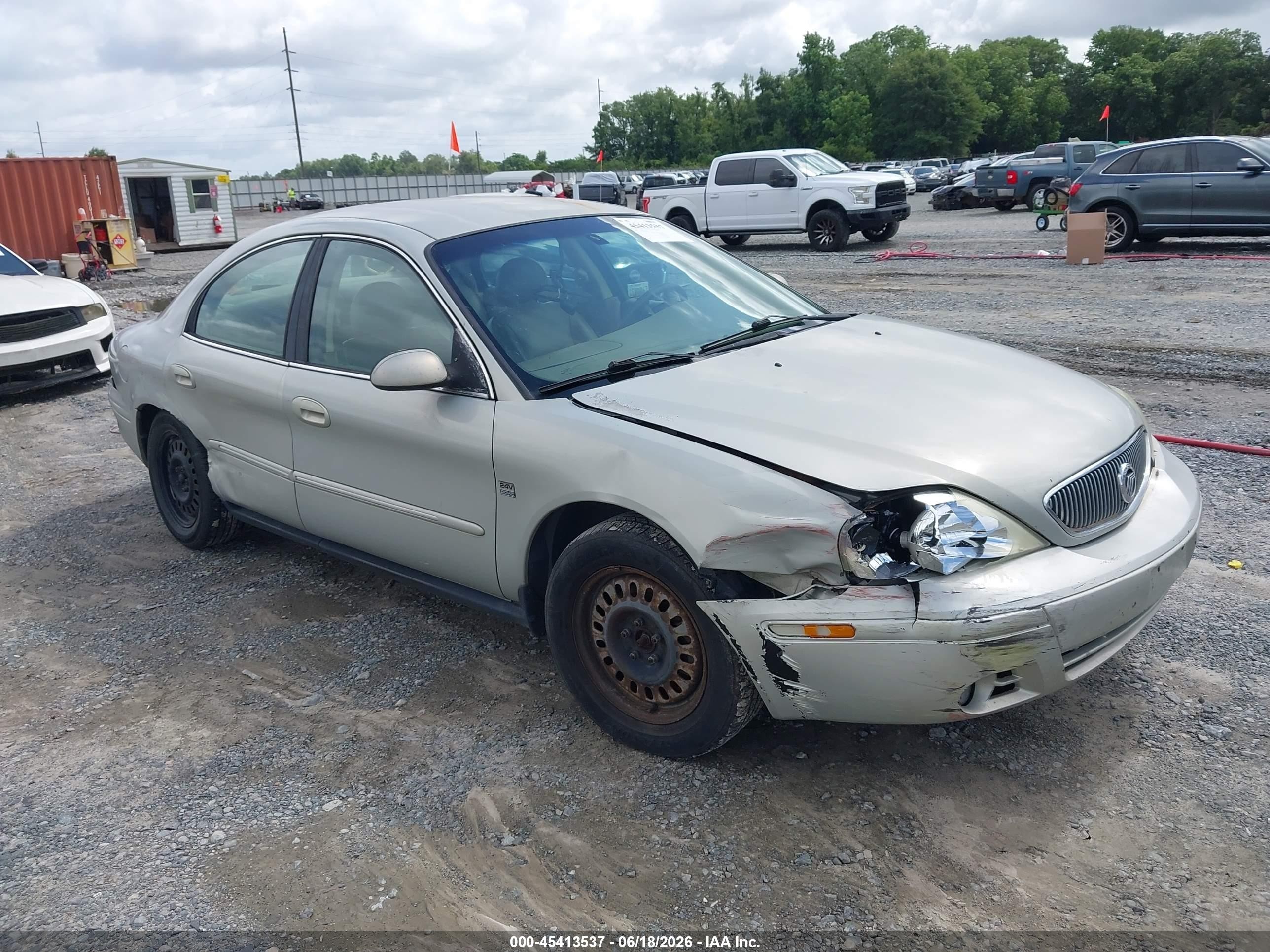 2004 Mercury Sable LS Premium, VIN 1MEFM55S04A617936 — Front end