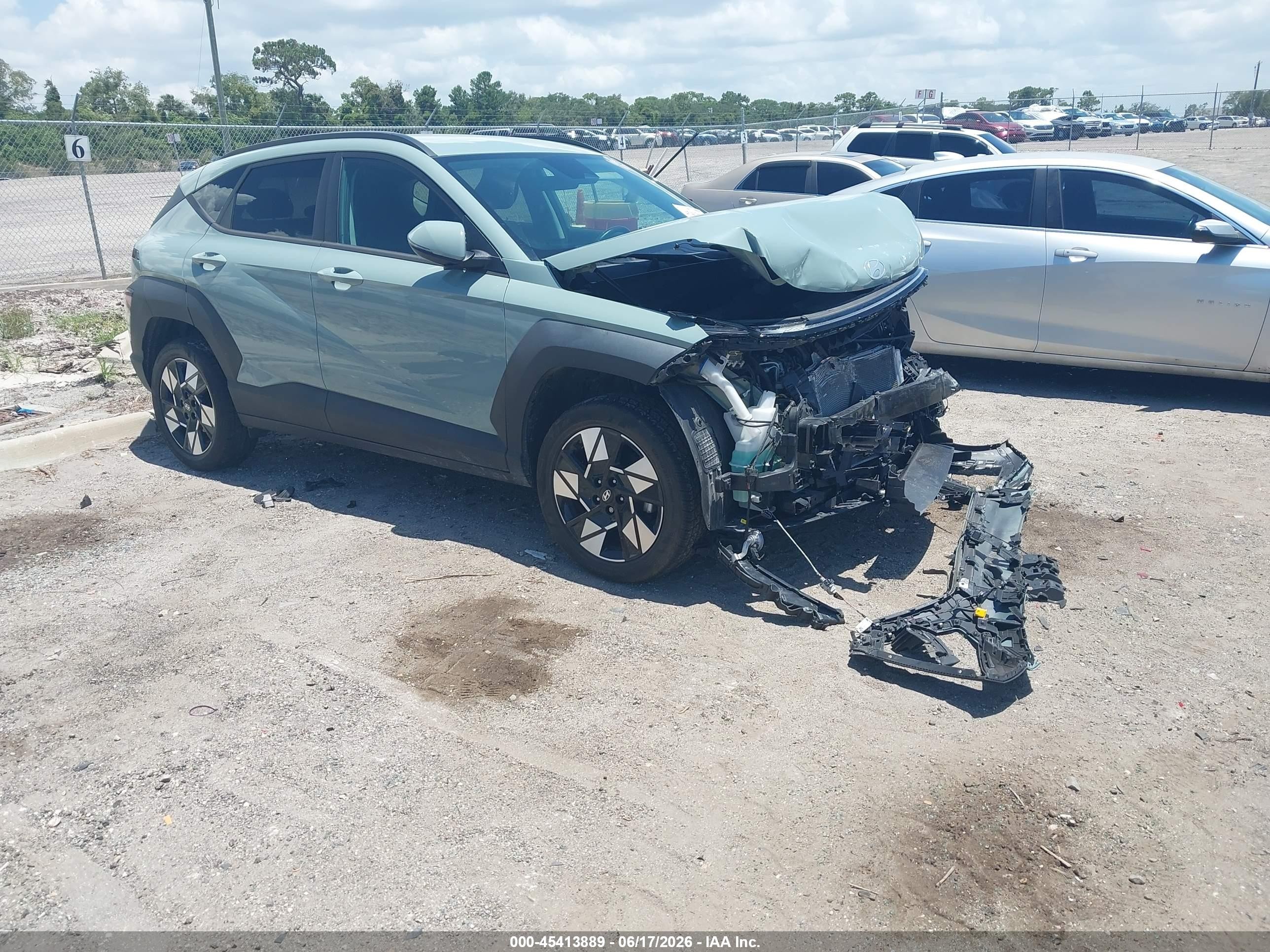 2024 Hyundai Kona SEL, VIN KM8HCCAB5RU037672 — Front end