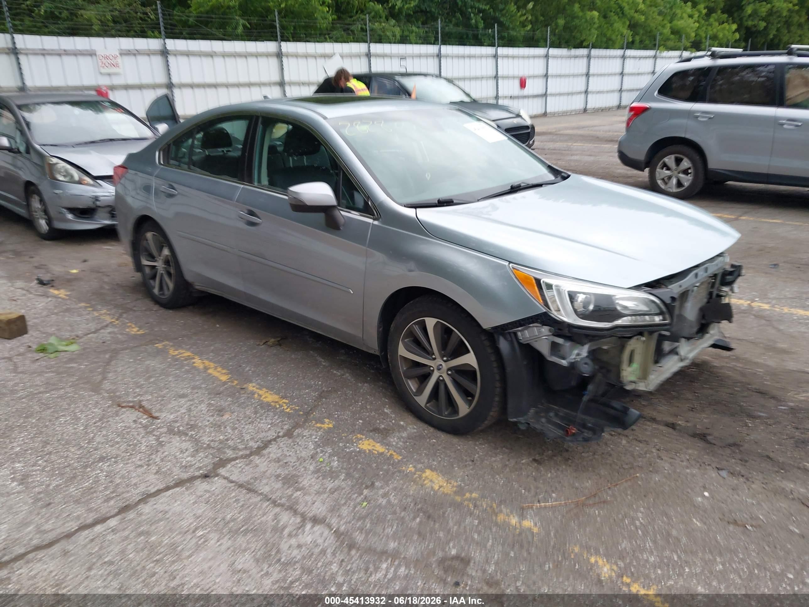 2017 Subaru Legacy Limited, VIN 4S3BNAN67H3036128 — Front end