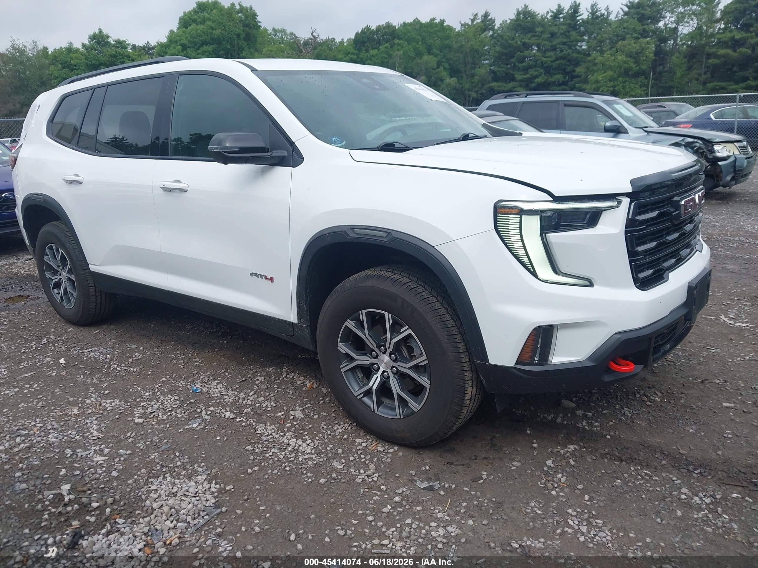 2024 GMC Acadia AWD AT4, VIN 1GKENPKS2RJ169947 — Rear end