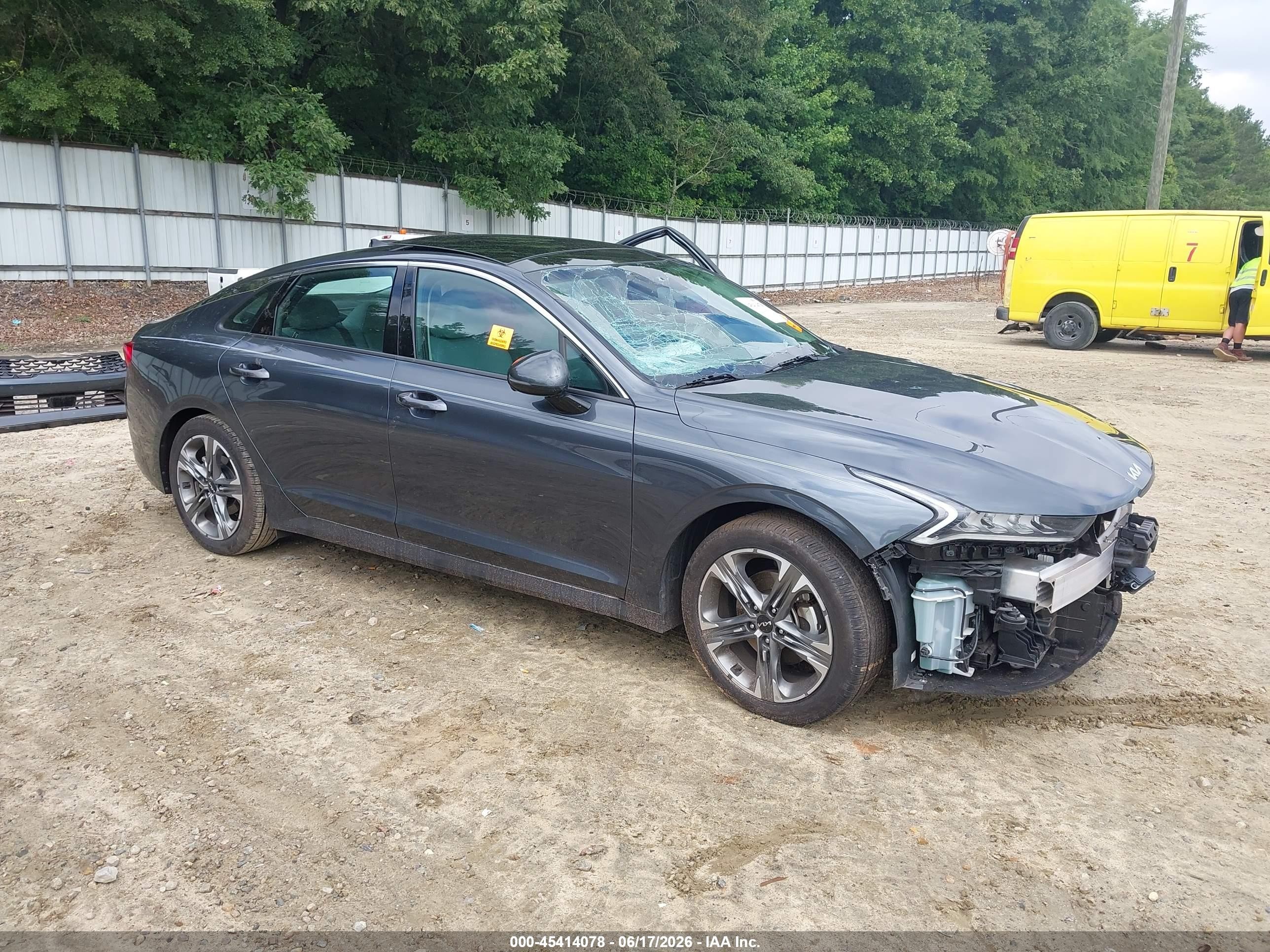2022 Kia K5 EX, VIN 5XXG34J22NG146273 — Side