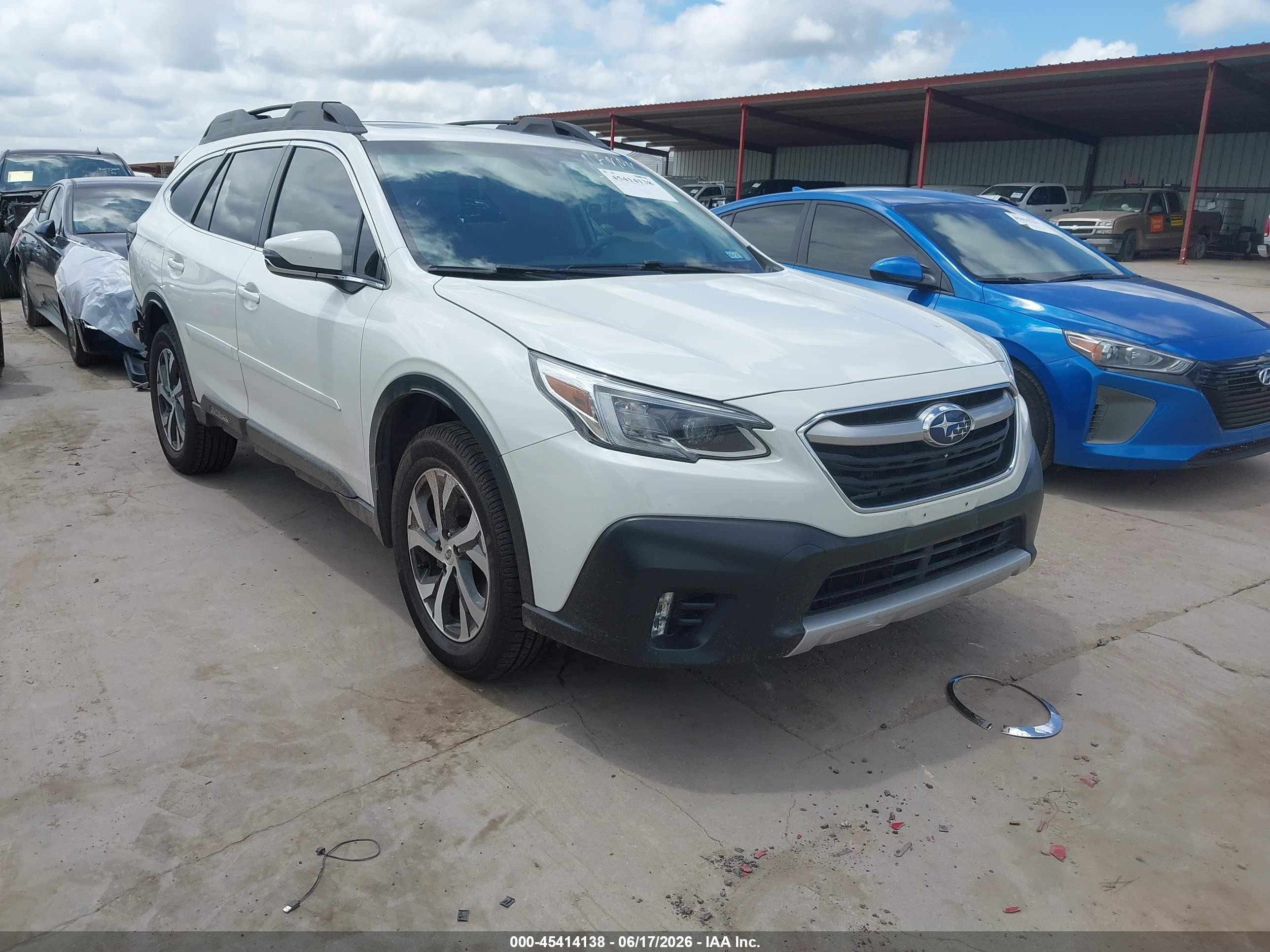 2021 Subaru Outback Limited XT, VIN 4S4BTGND9M3151925 — Rear end