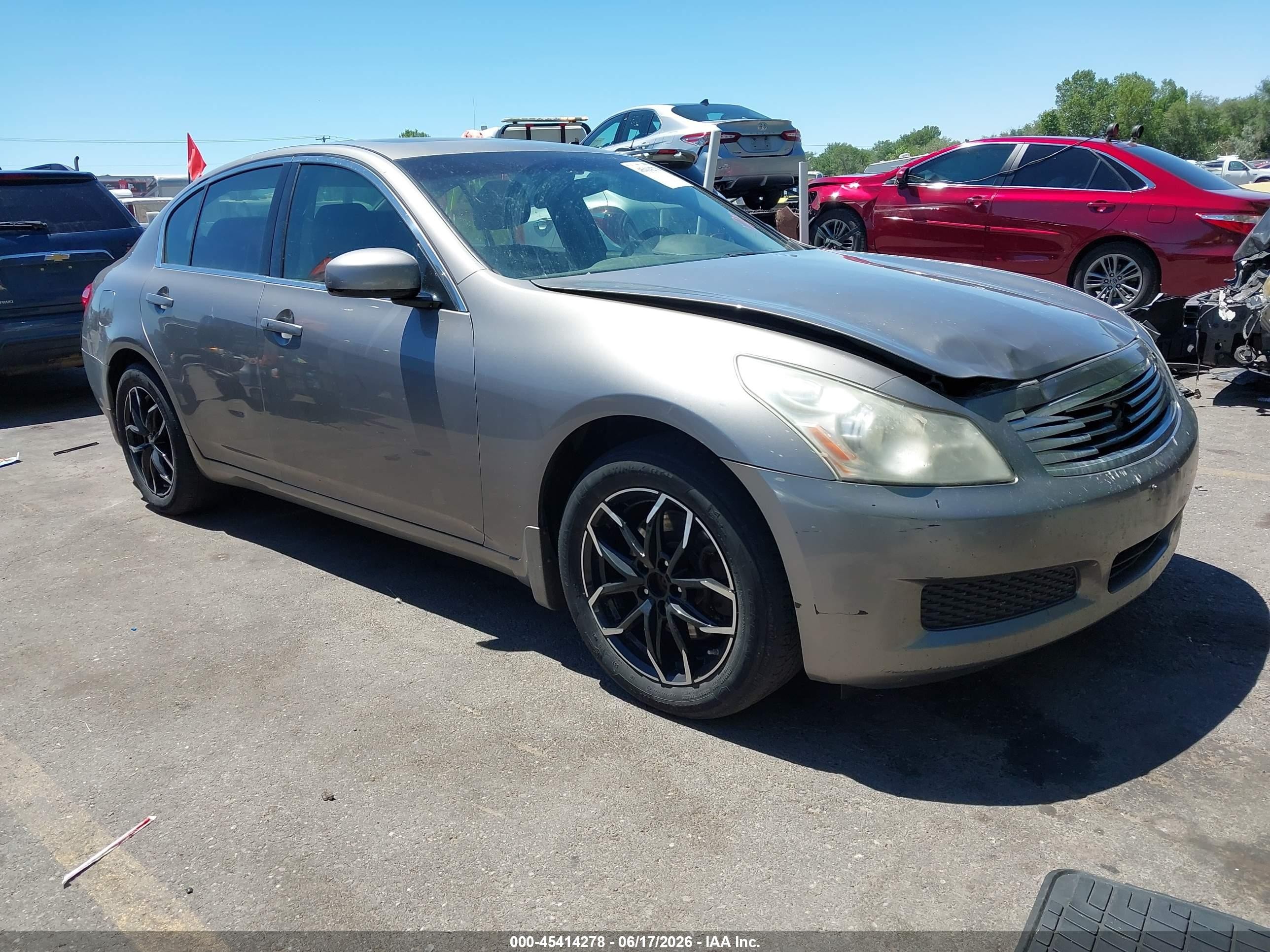 2008 Infiniti G35 x, VIN JNKBV61F98M272971 — Front end