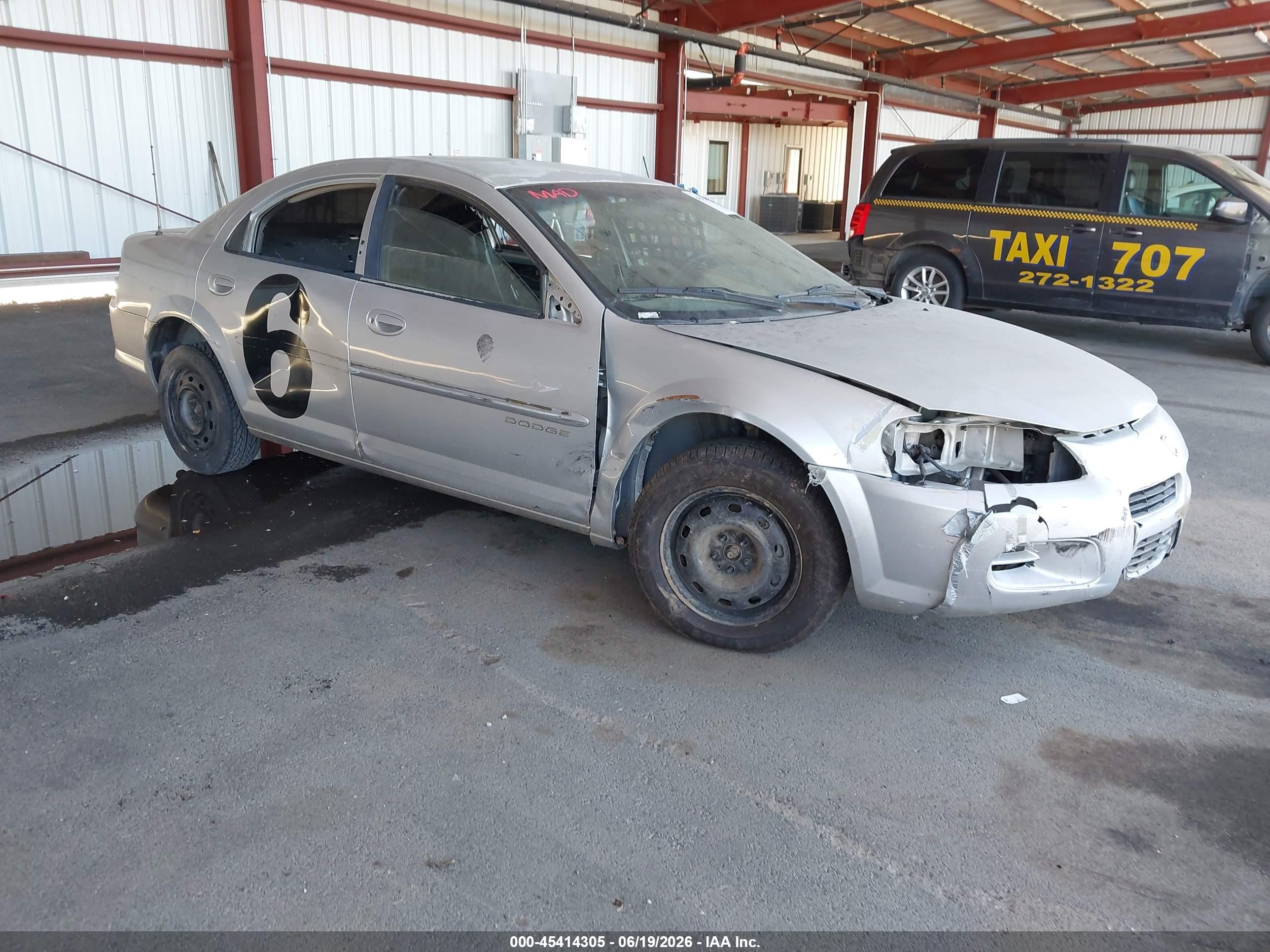 2001 Dodge Stratus SE, VIN 1B3EJ46X21N519457 — Normal wear