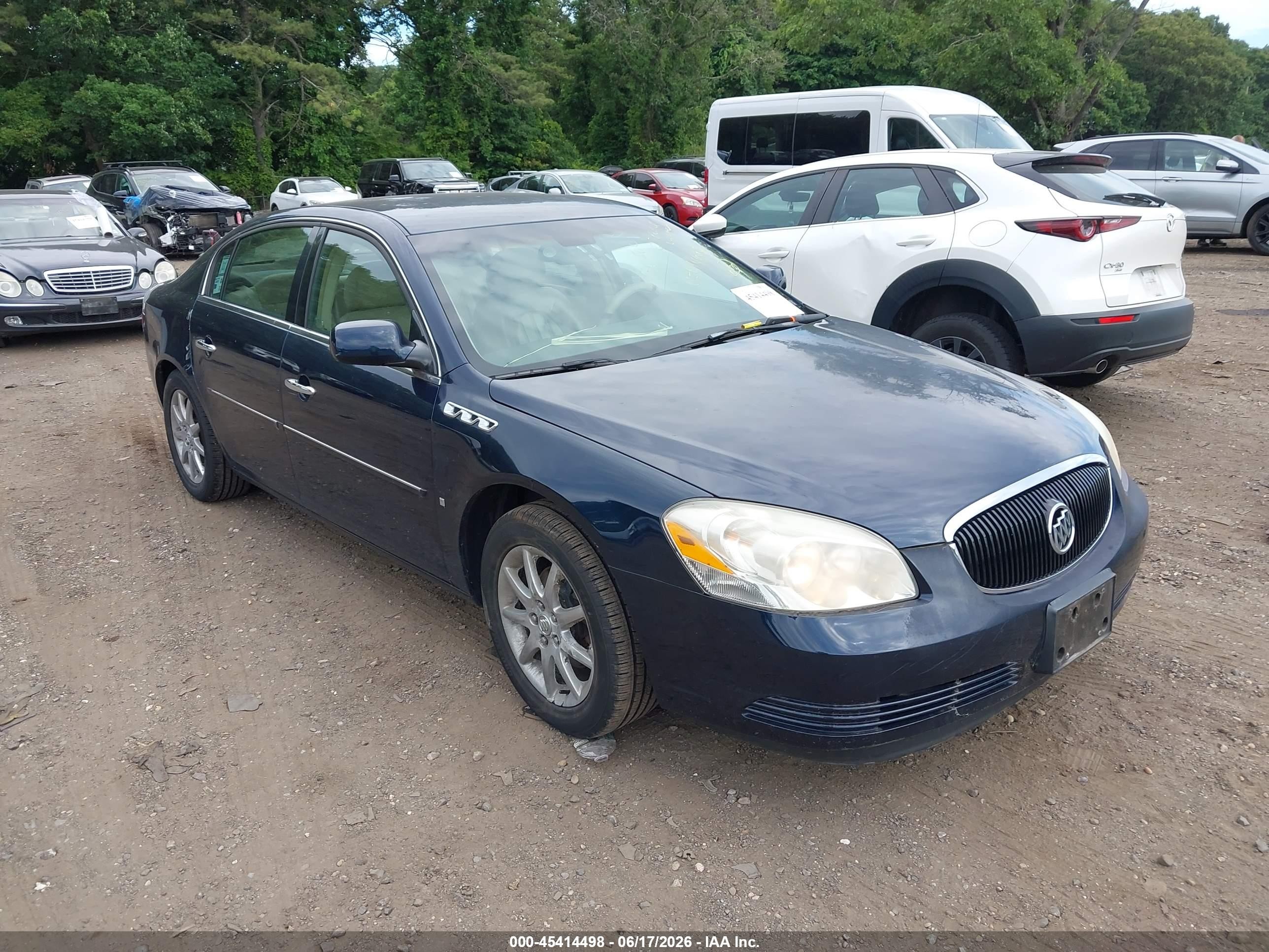 2007 Buick Lucerne CXL, VIN 1G4HD57297U161571 — Vandalism