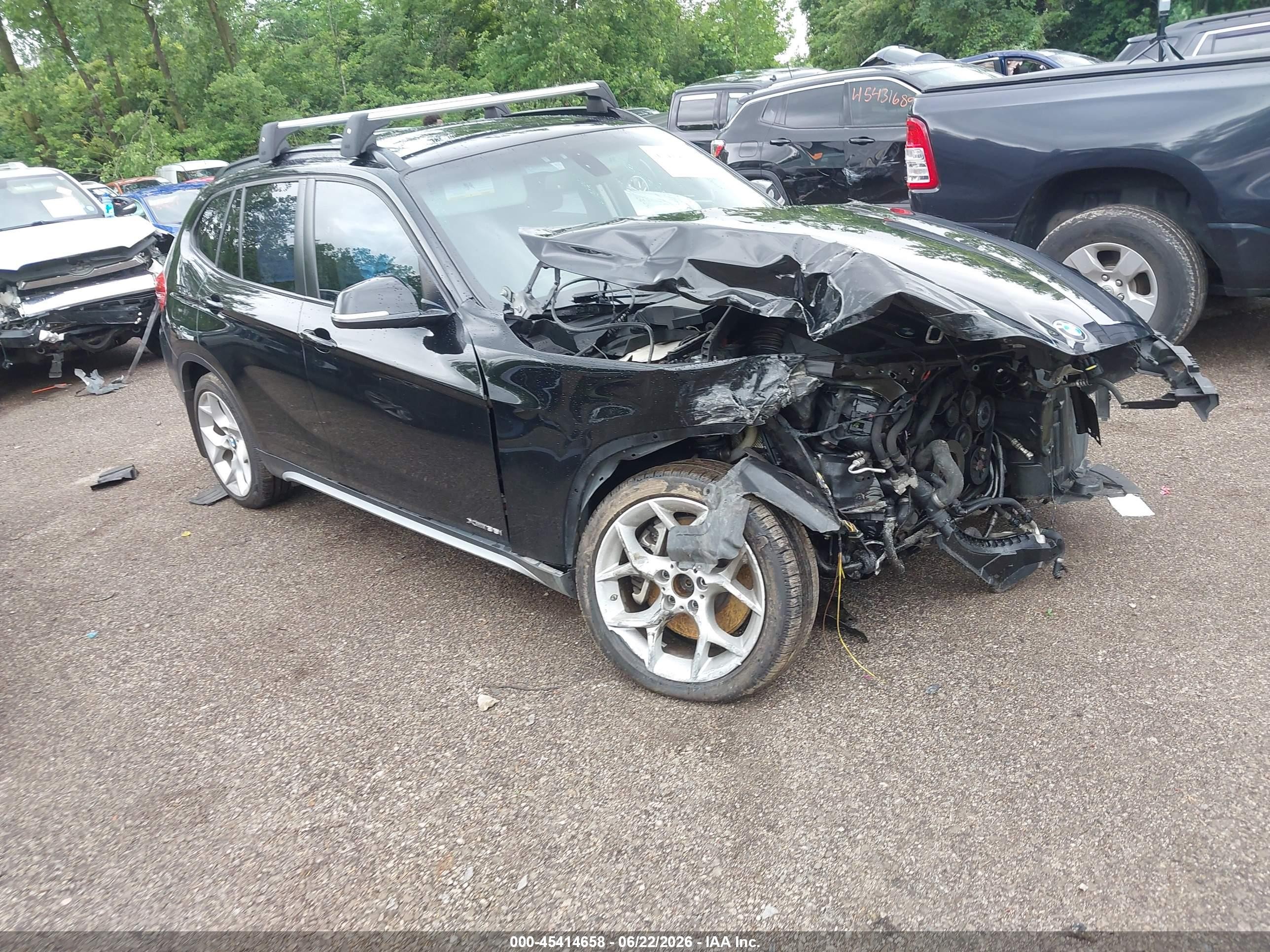 2013 BMW X1 xDrive35i, VIN WBAVM5C50DVV90978 — Front end