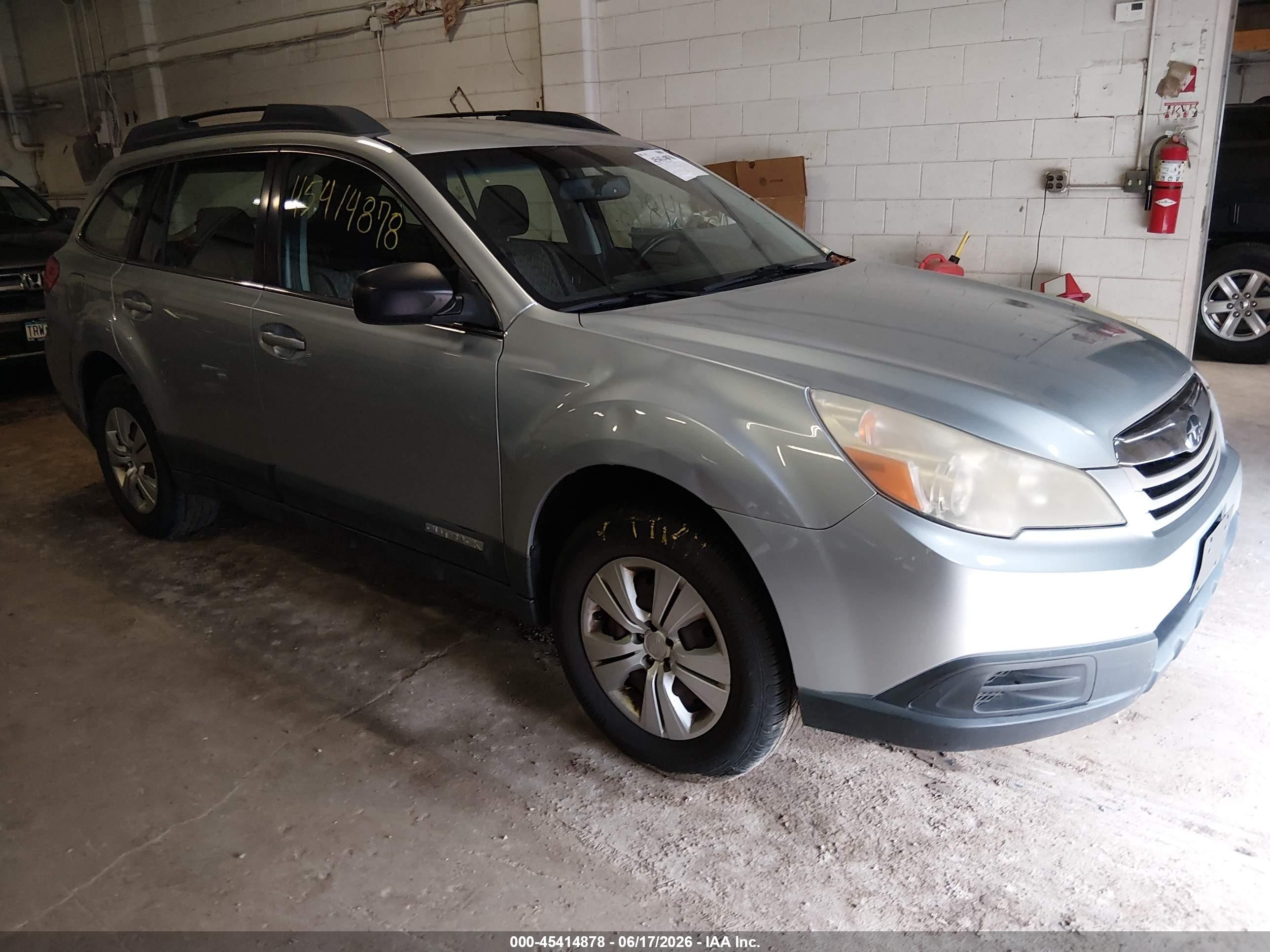 2012 Subaru Outback 2.5i, VIN 4S4BRCAC7C1255862 — Normal wear