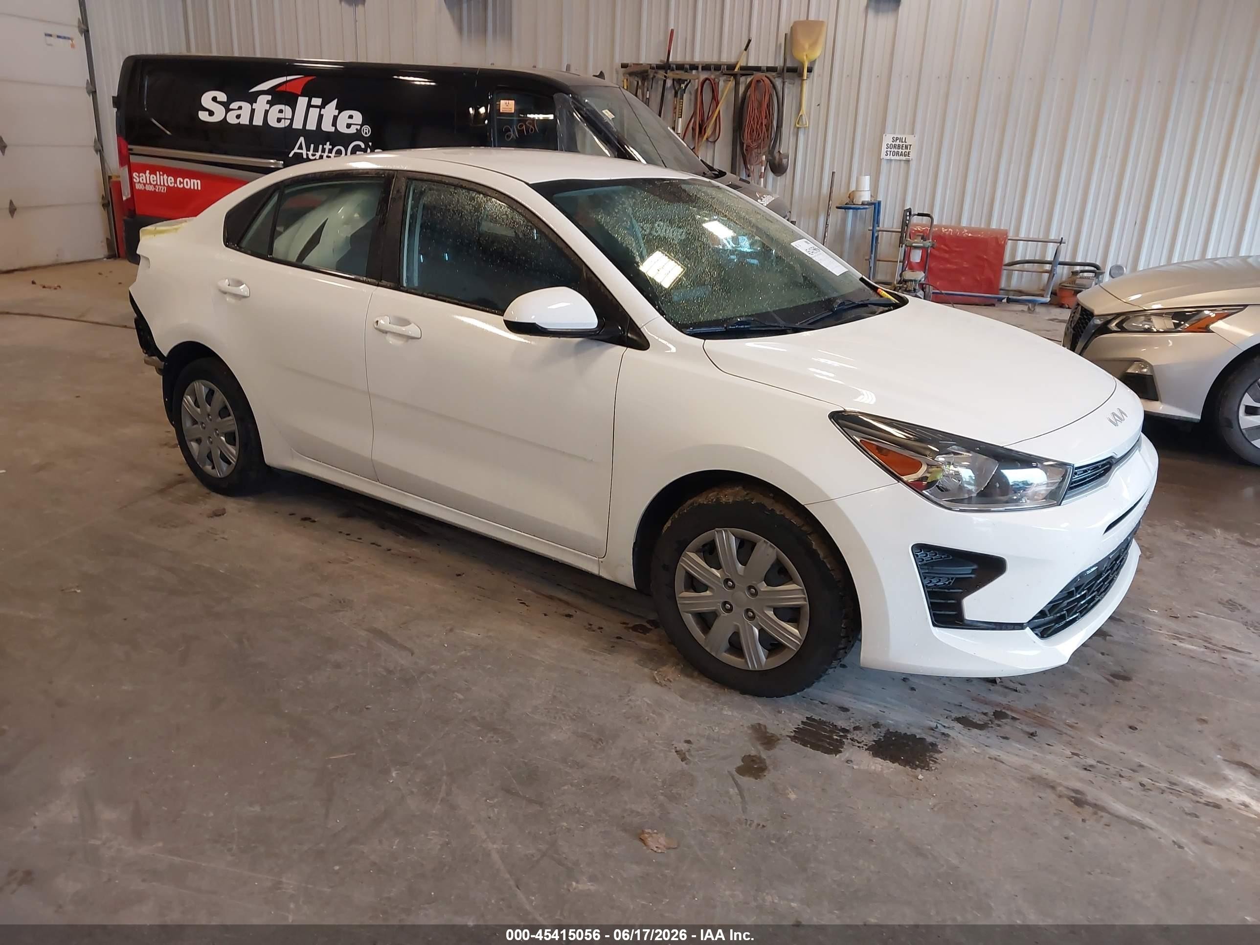 2022 Kia Rio S, VIN 3KPA24AD5NE446215 — Rear end