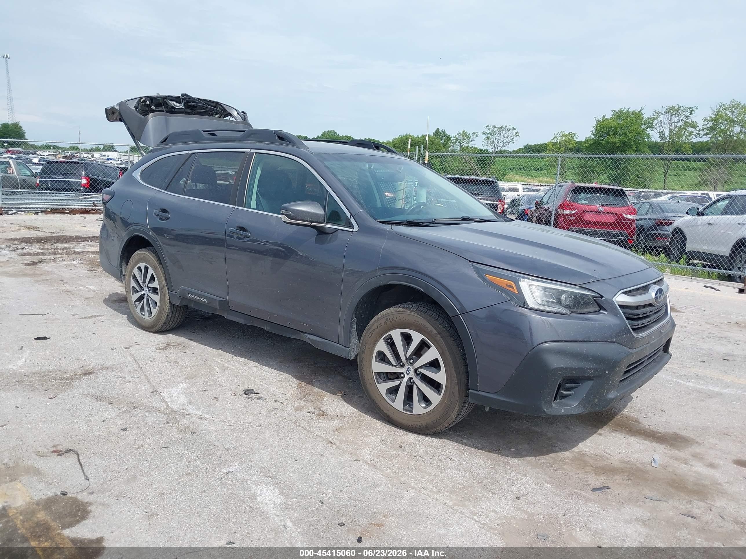 2022 Subaru Outback Premium, VIN 4S4BTADC7N3127064 — Rear end