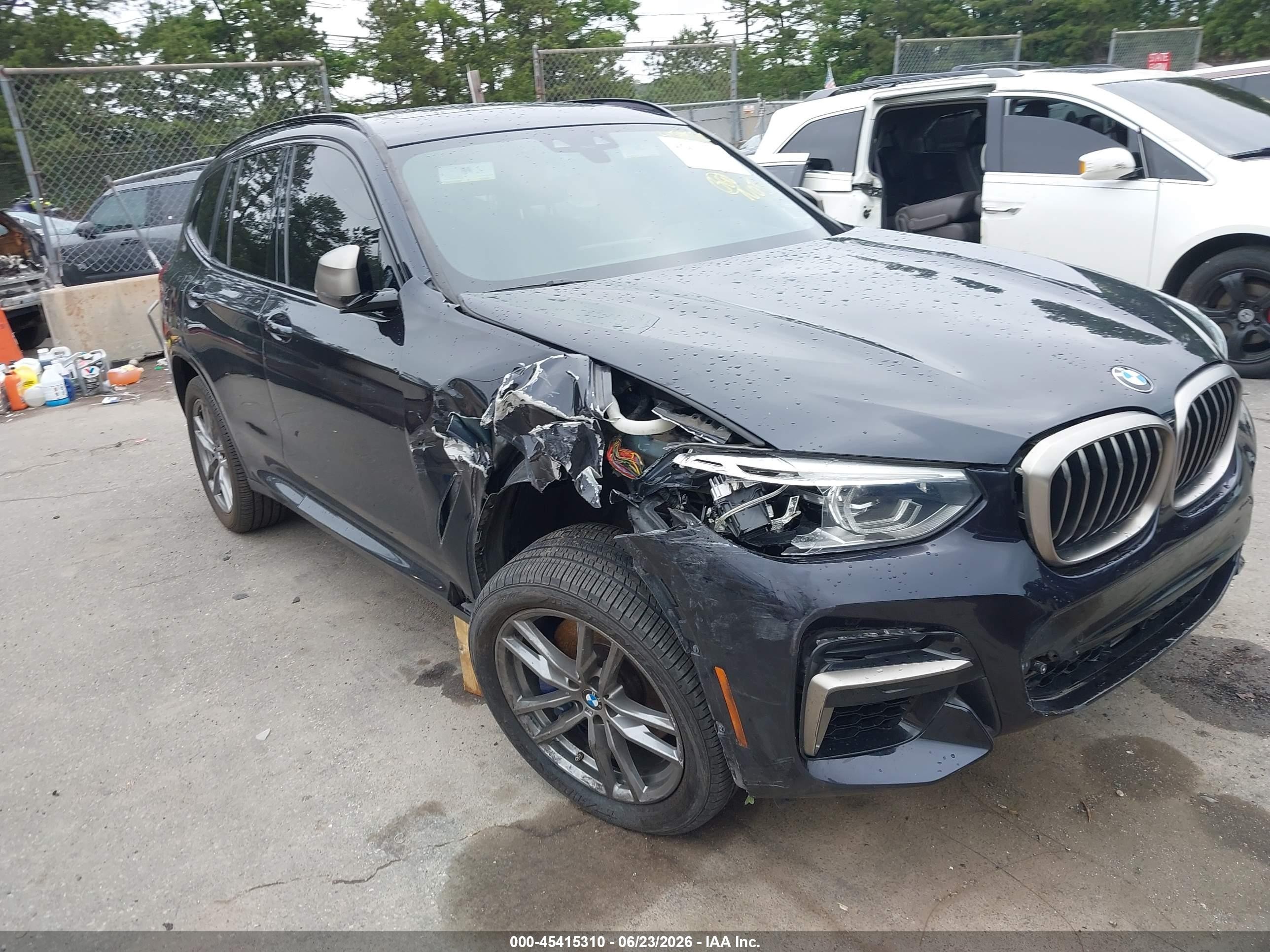 2020 BMW X3 M40i, VIN 5UXTY9C0XLLE60096 — Перед