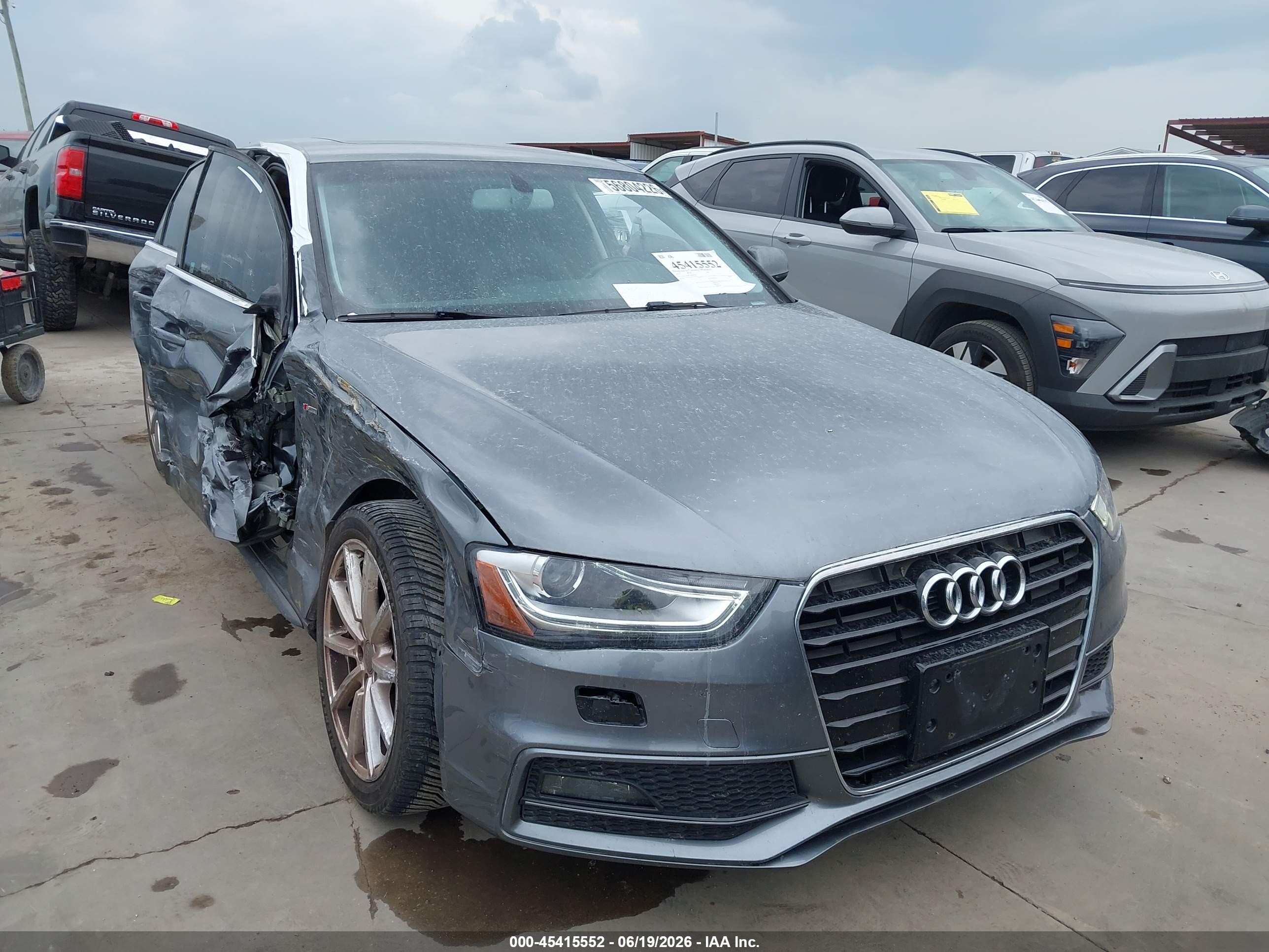 2016 Audi A4 Premium, VIN WAUAFAFL7GN012294 — Бок