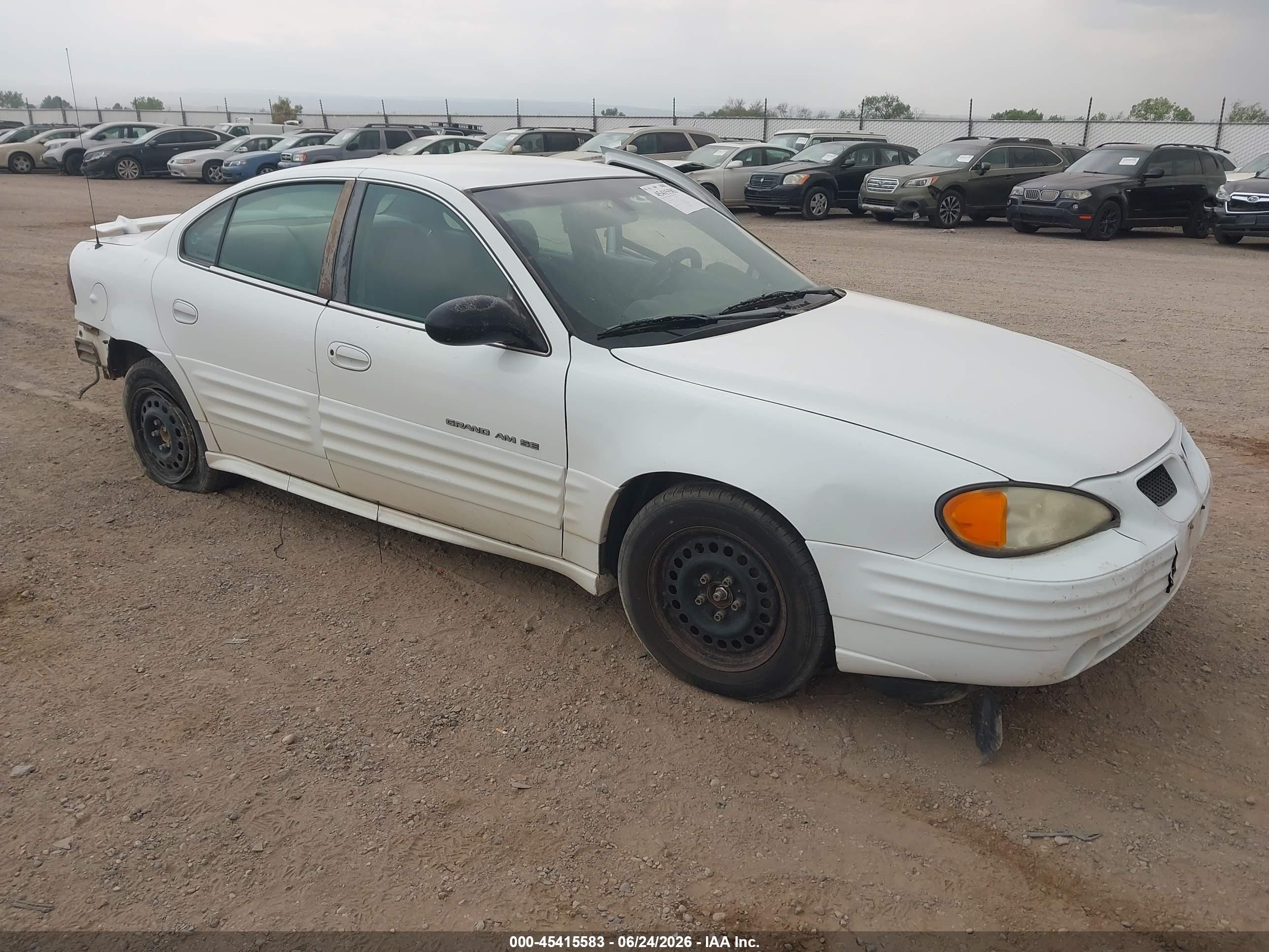 2002 Pontiac Grand Am SE1, VIN 1G2NF52F52C203846 — Side