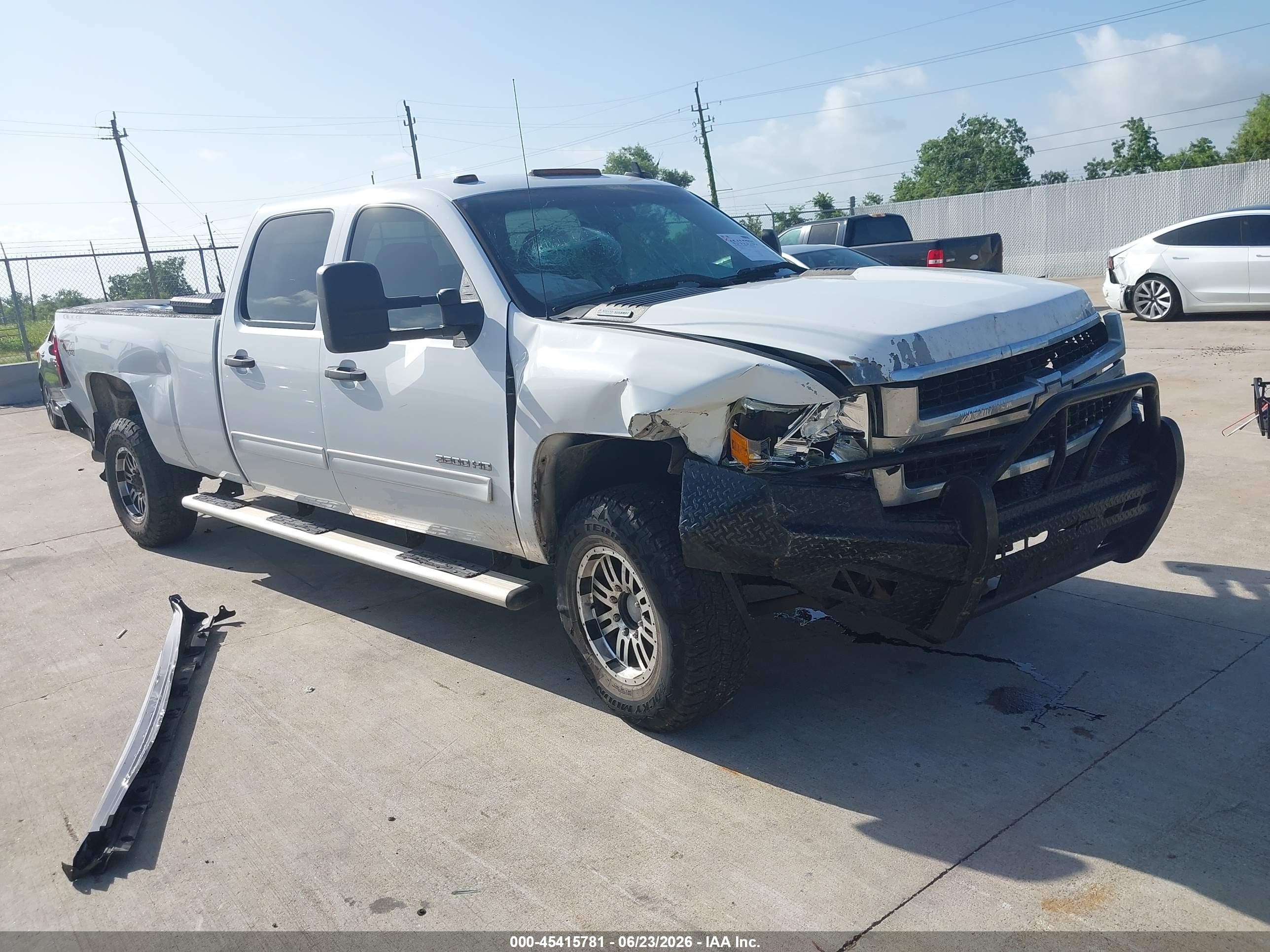 2010 Chevrolet Silverado 3500HD, VIN 1GC4K0B60AF128167 — All over