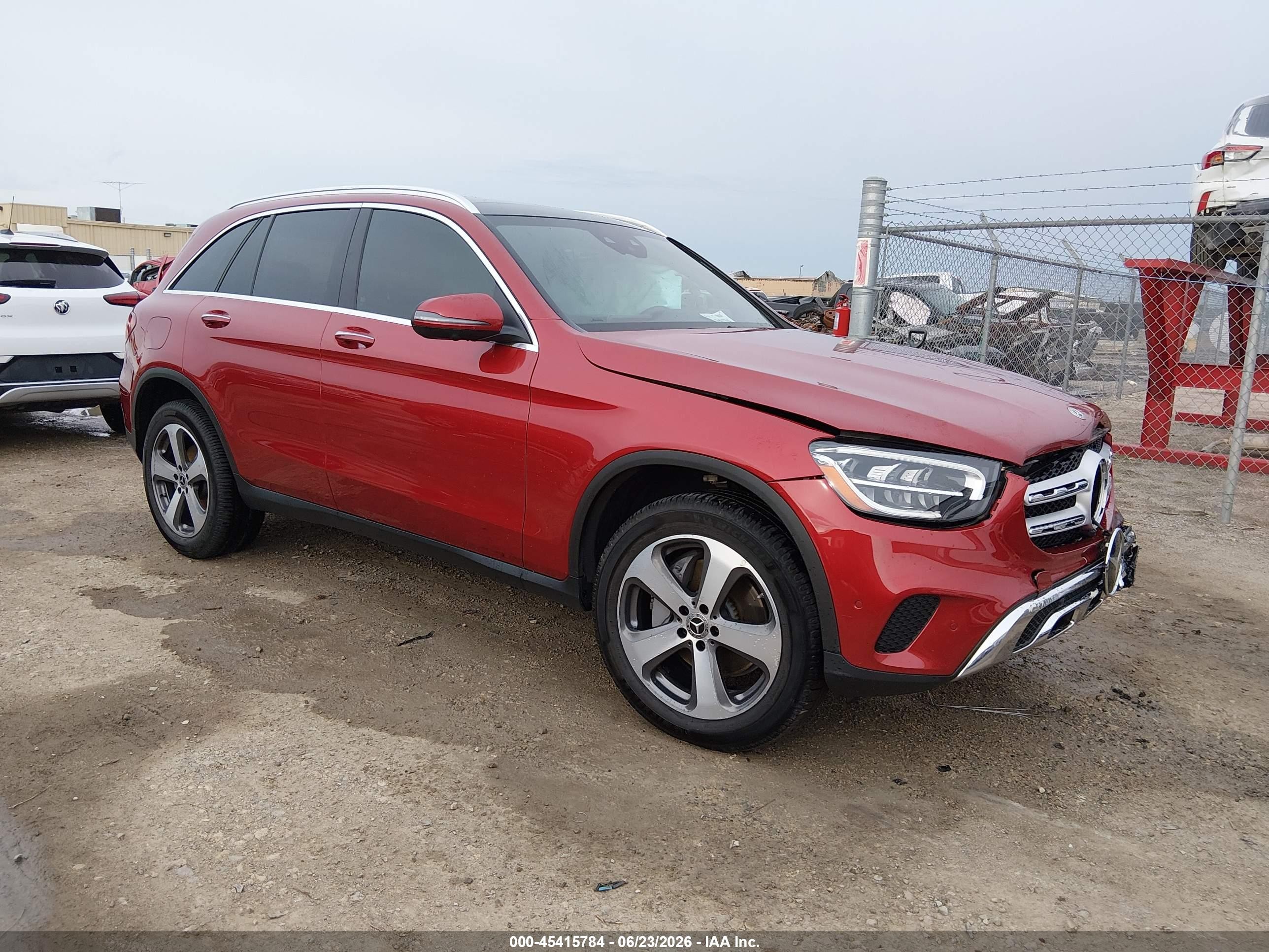 2020 Mercedes-Benz GLC 300, VIN W1N0G8EB7LF814094 — Front end