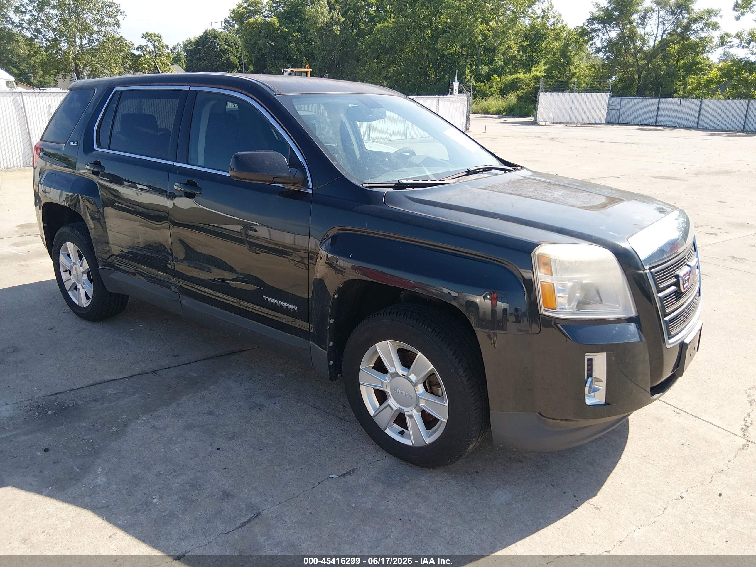 2011 GMC Terrain SLE-1, VIN 2CTALMEC1B6355943 — Normal wear