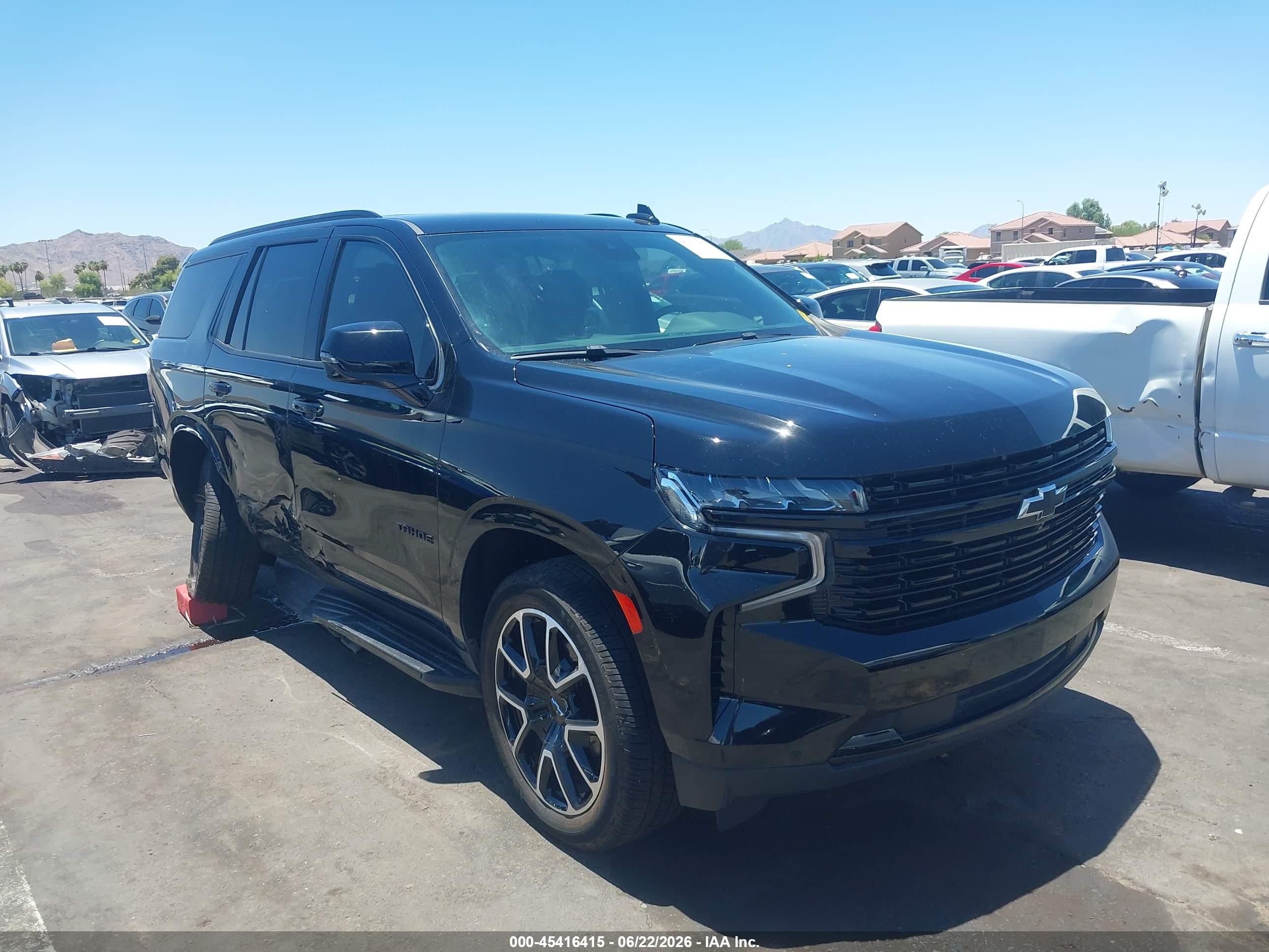 2023 Chevrolet Tahoe RST, VIN 1GNSKRKD8PR313642 — Бок