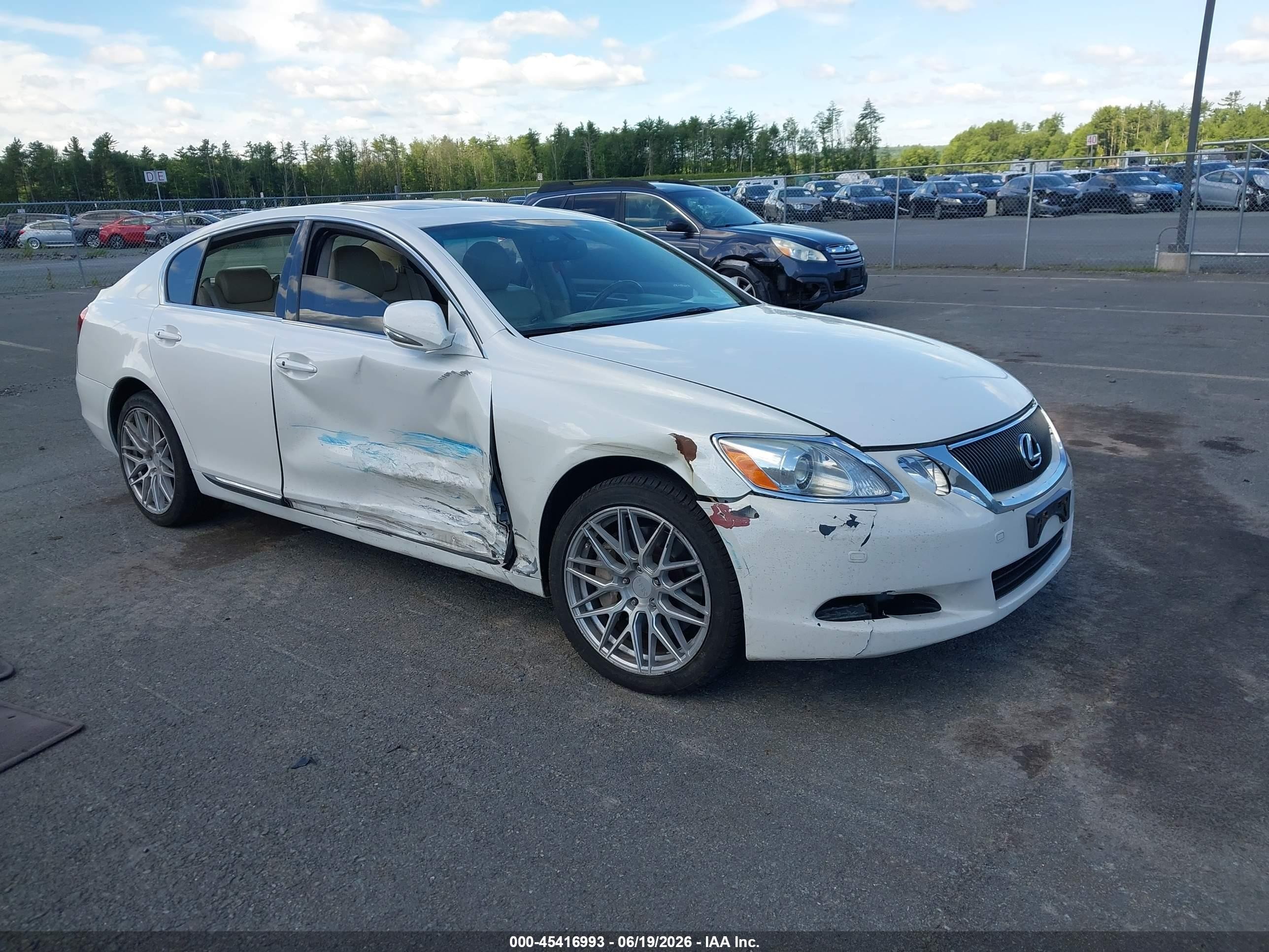 2010 Lexus GS 350, VIN JTHCE1KS9A0027118 — Бок
