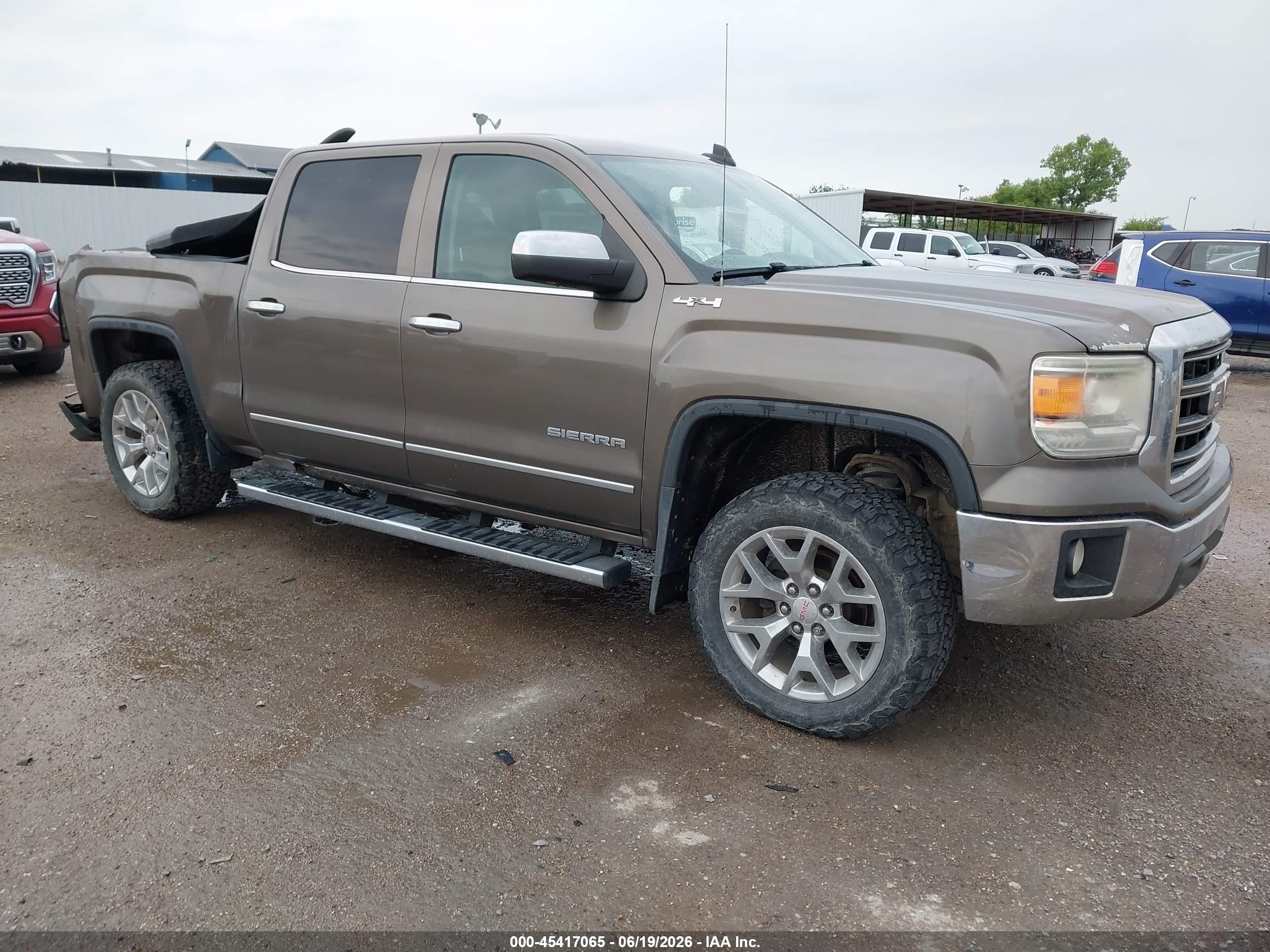 2015 GMC Sierra 1500 SLT, VIN 3GTU2VEC9FG168011 — Rear end