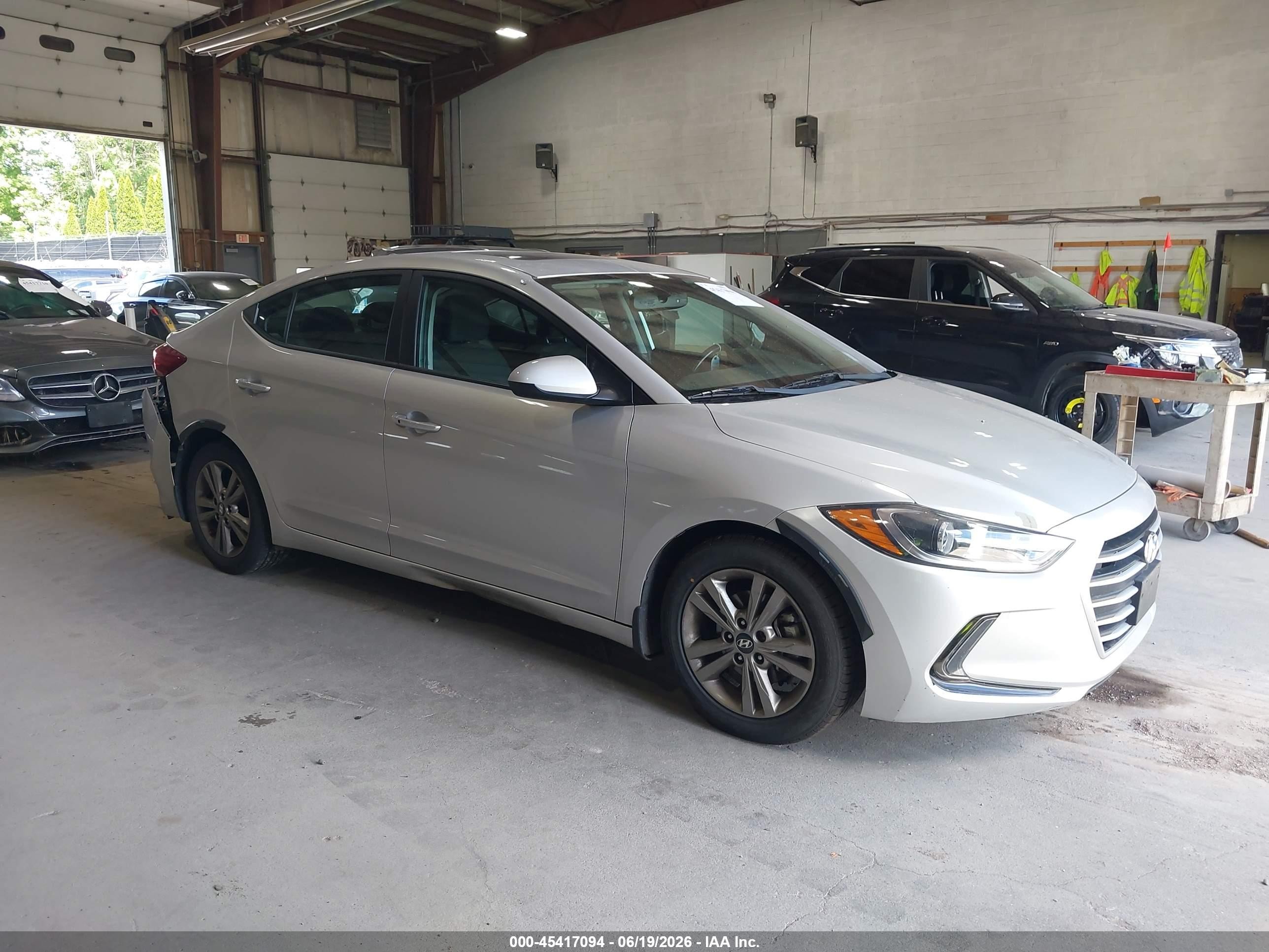 2018 Hyundai Elantra SEL, VIN 5NPD84LFXJH274716 — Rear end