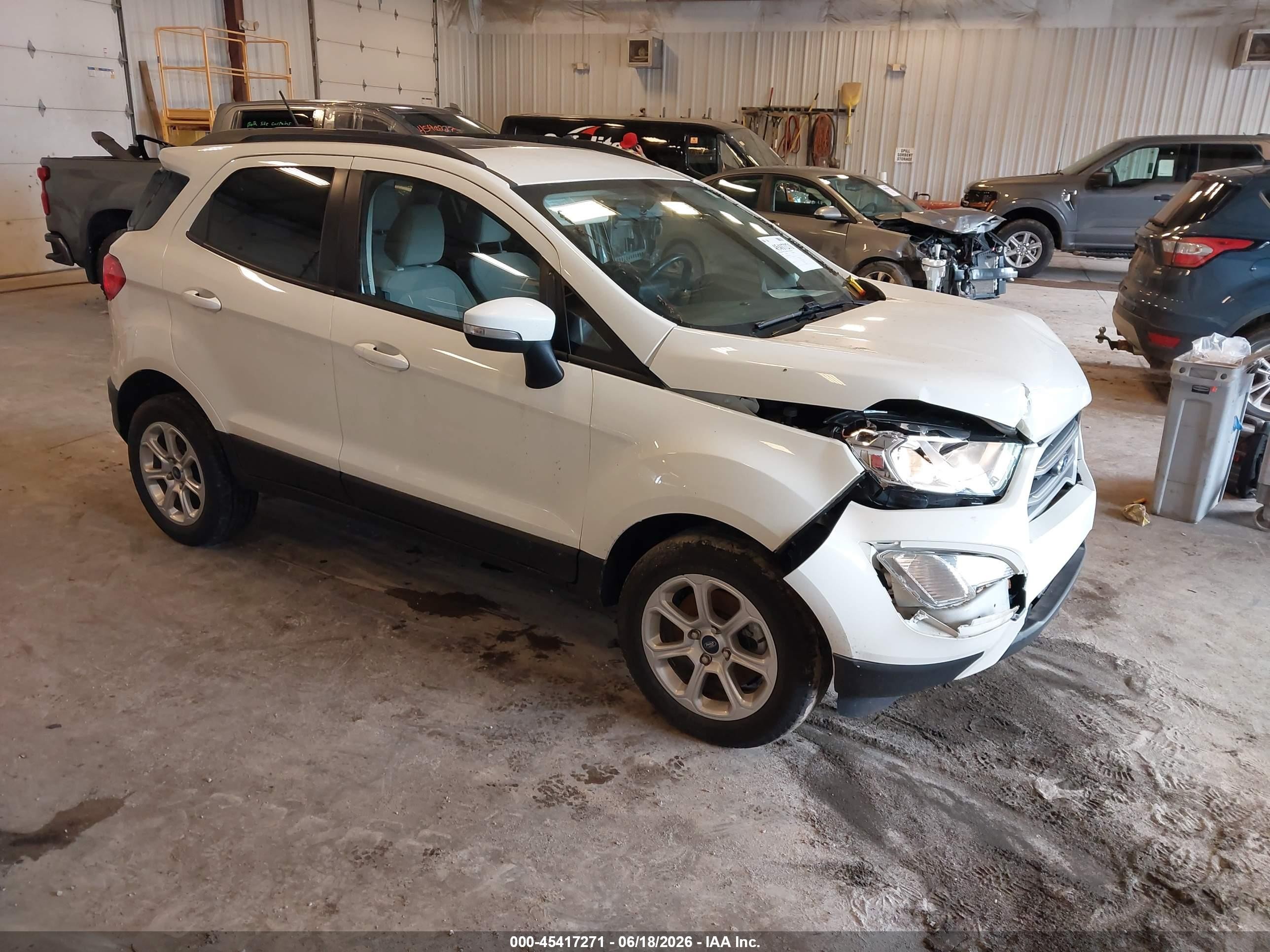 2019 Ford EcoSport SE, VIN MAJ6S3GLXKC304935 — Front end