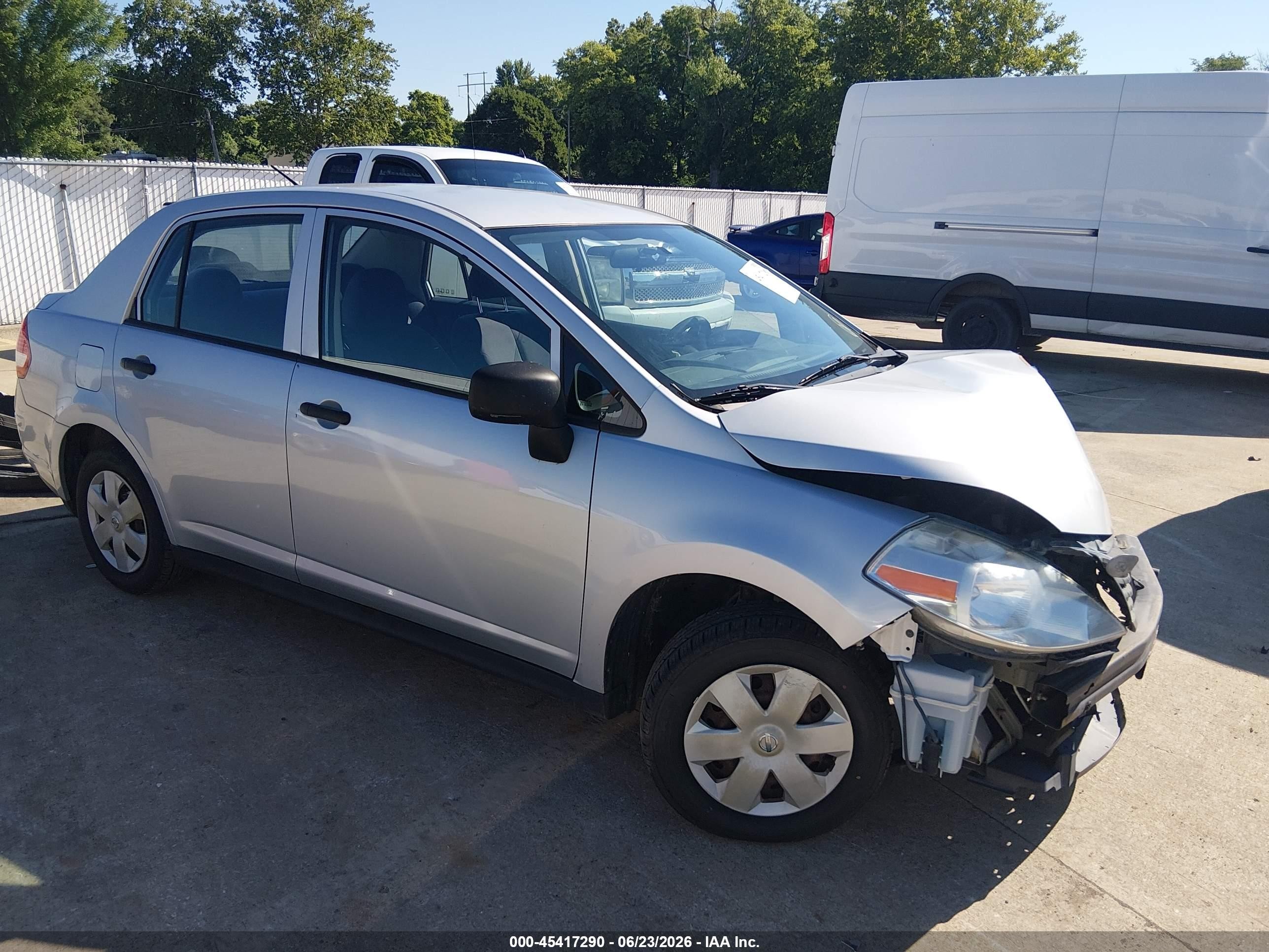 2011 Nissan Versa 1.6, VIN 3N1CC1AP1BL435012 — Front end