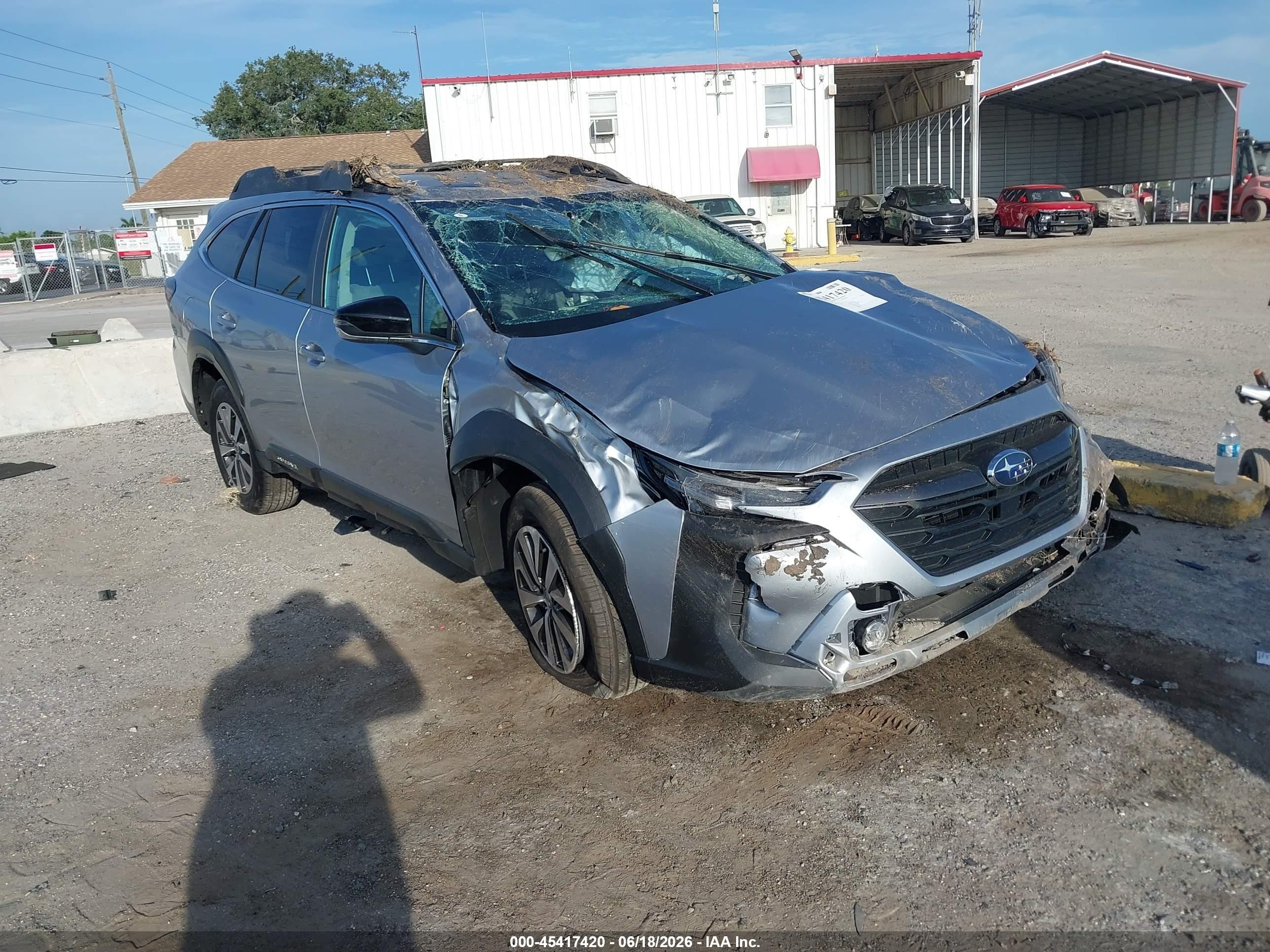 2025 Subaru Outback Premium, VIN 4S4BTAFC6S3263288 — Опрокидывание