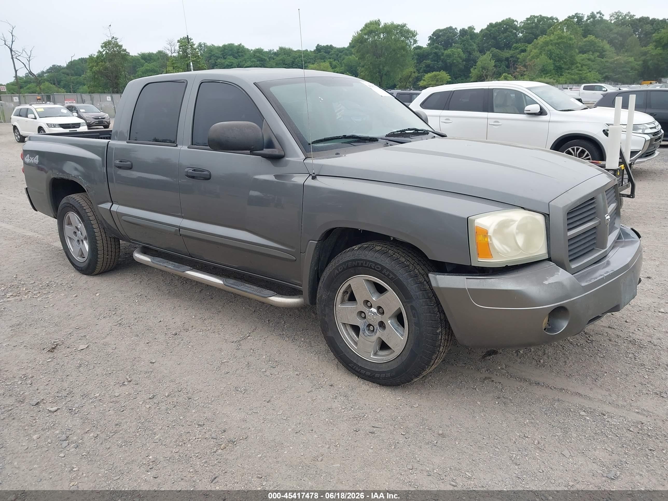 2006 Dodge Dakota Laramie, VIN 1D7HW58N06S509376 — Перед
