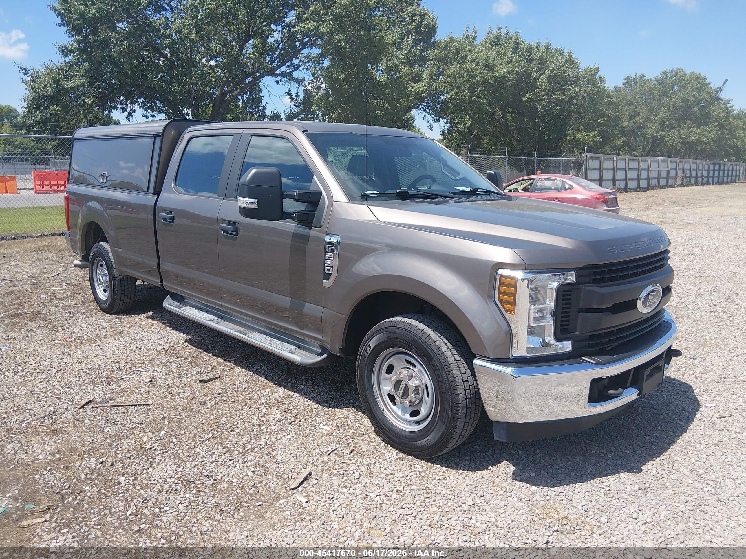 2019 Ford F-250 Lariat, VIN 1FT7W2A69KED02484 — Normal wear
