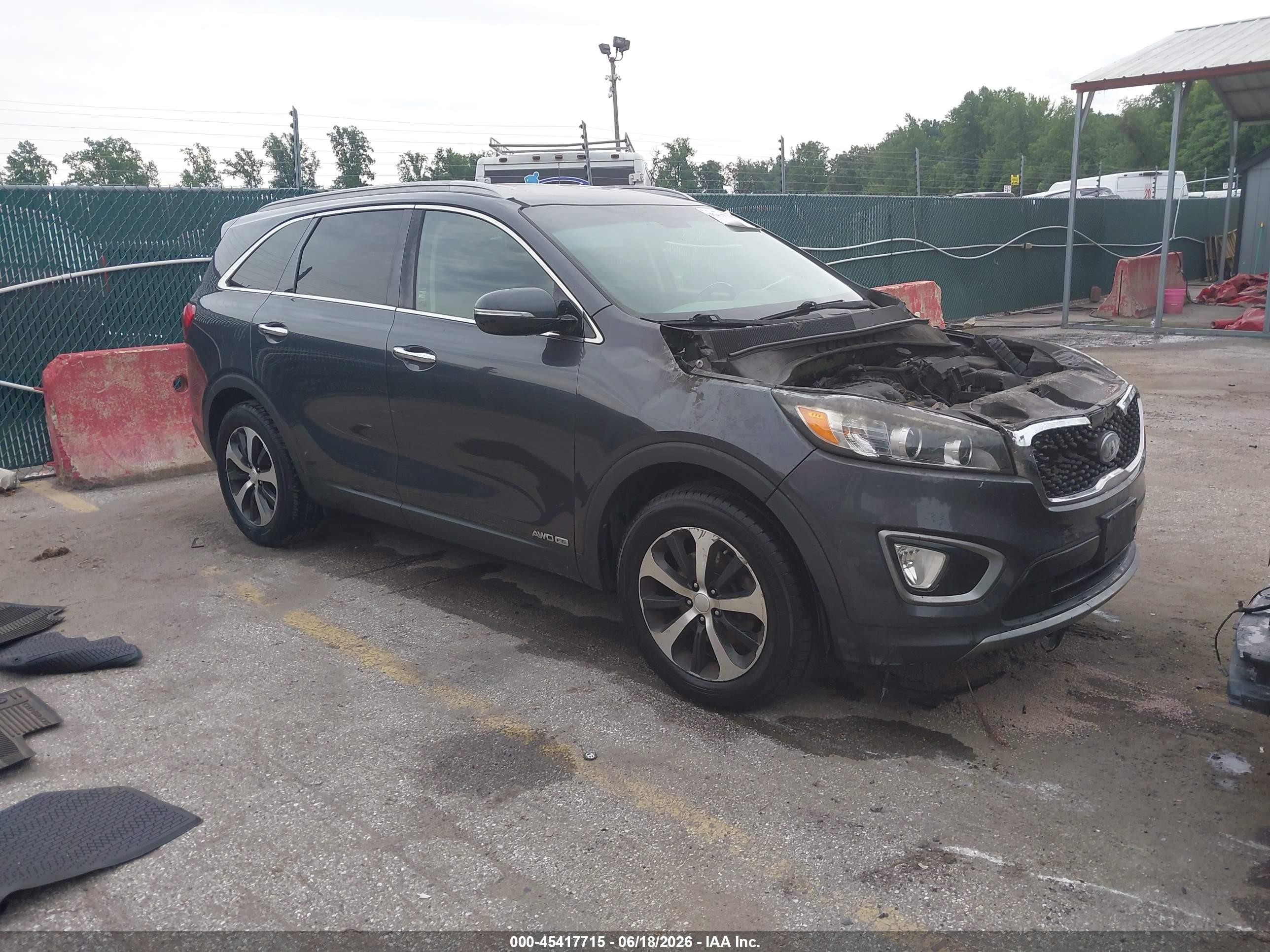 2016 Kia Sorento EX, VIN 5XYPHDA56GG001845 — Engine fire