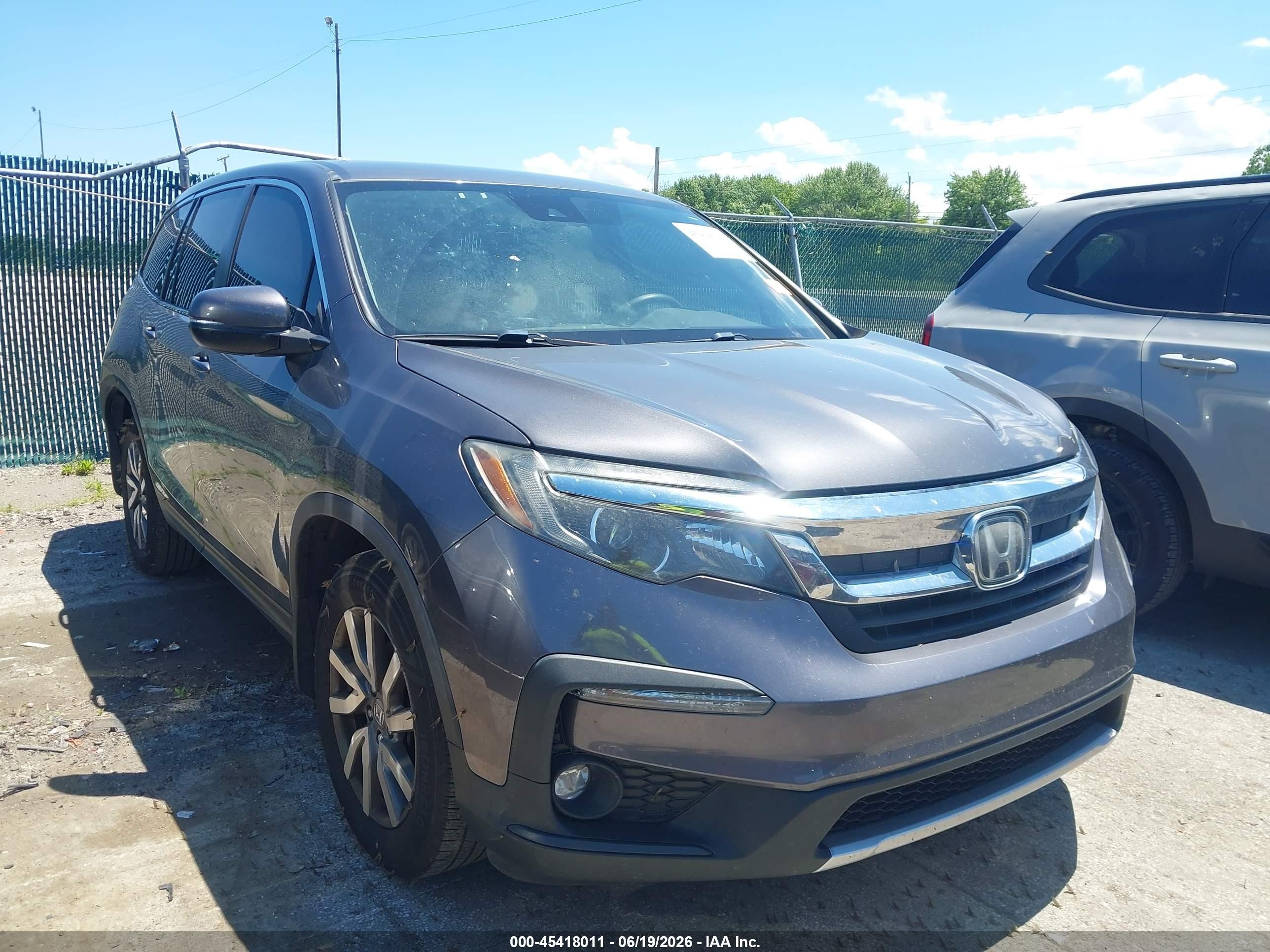 2019 Honda Pilot EX, VIN 5FNYF5H31KB033347 — Rear end