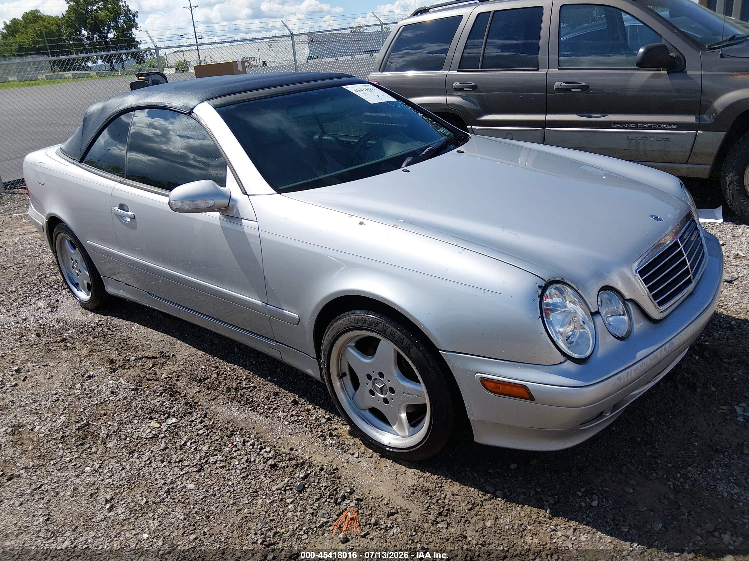 2002 Mercedes-Benz CLK 320/430, VIN WDBLK65G72T129062 — Normal wear