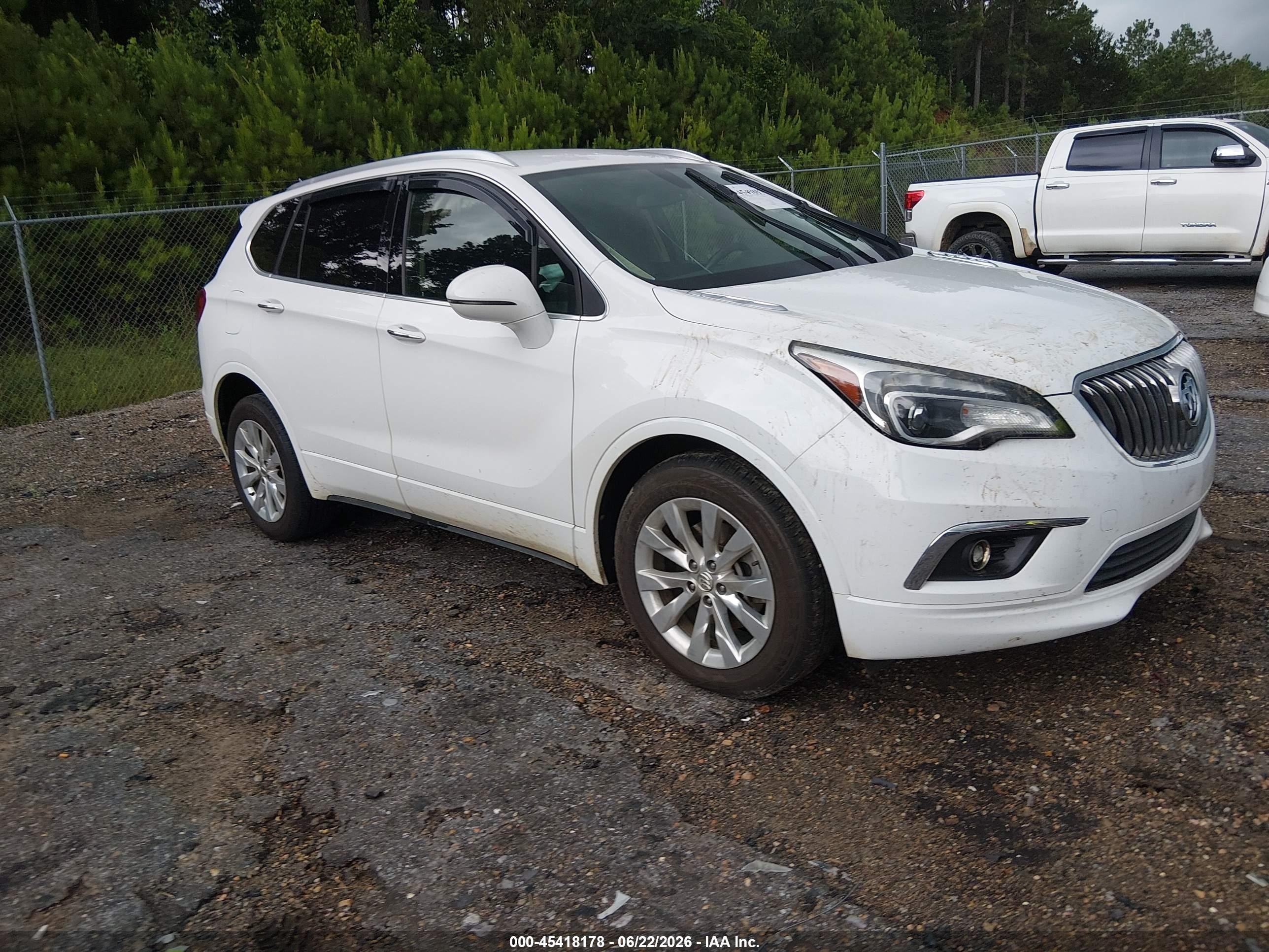 2018 Buick Envision Essence, VIN LRBFX1SAXJD082832 — Front end