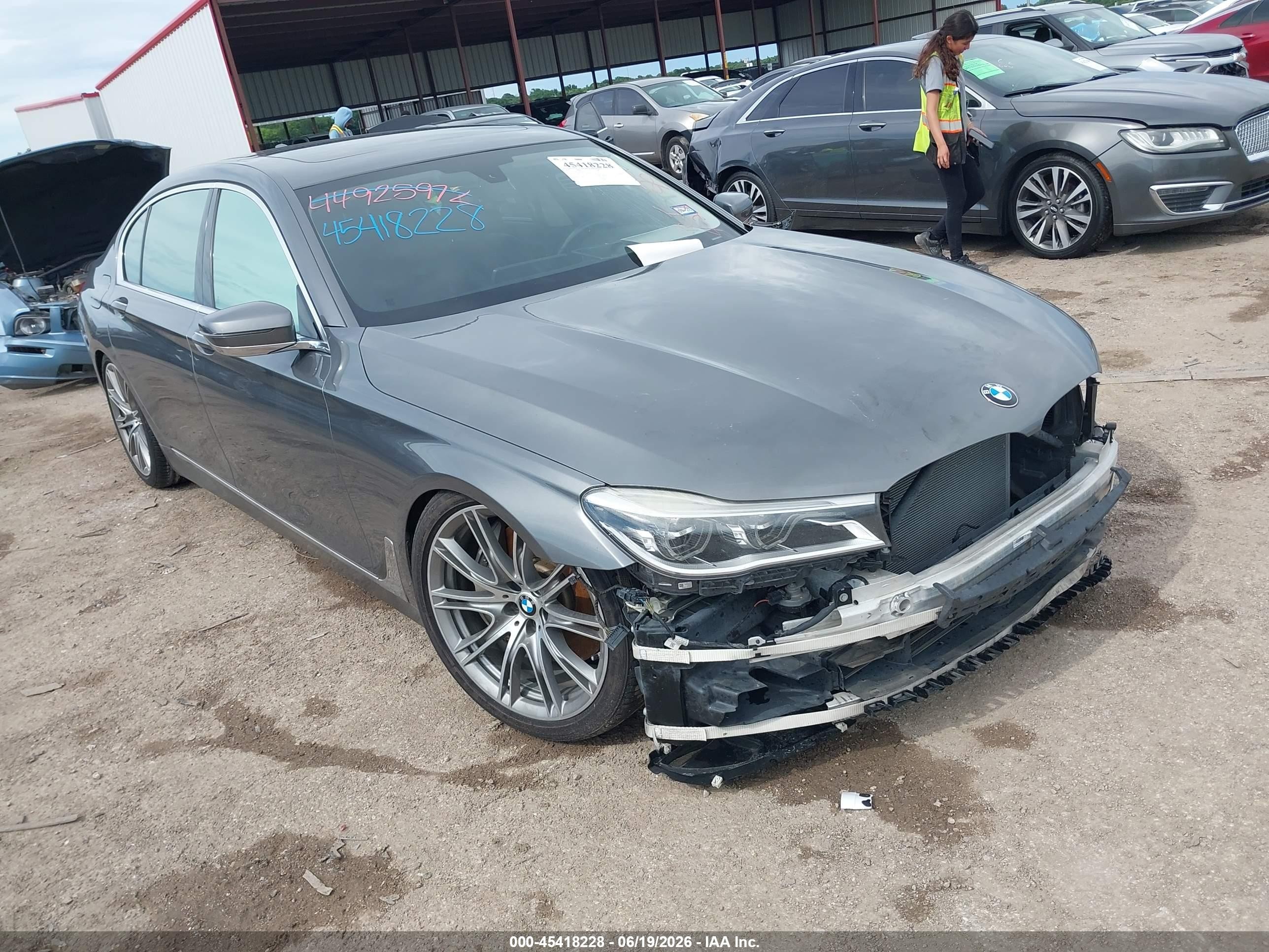 2016 BMW 7 Series 750i, VIN WBA7F0C53GGL99716 — Front end