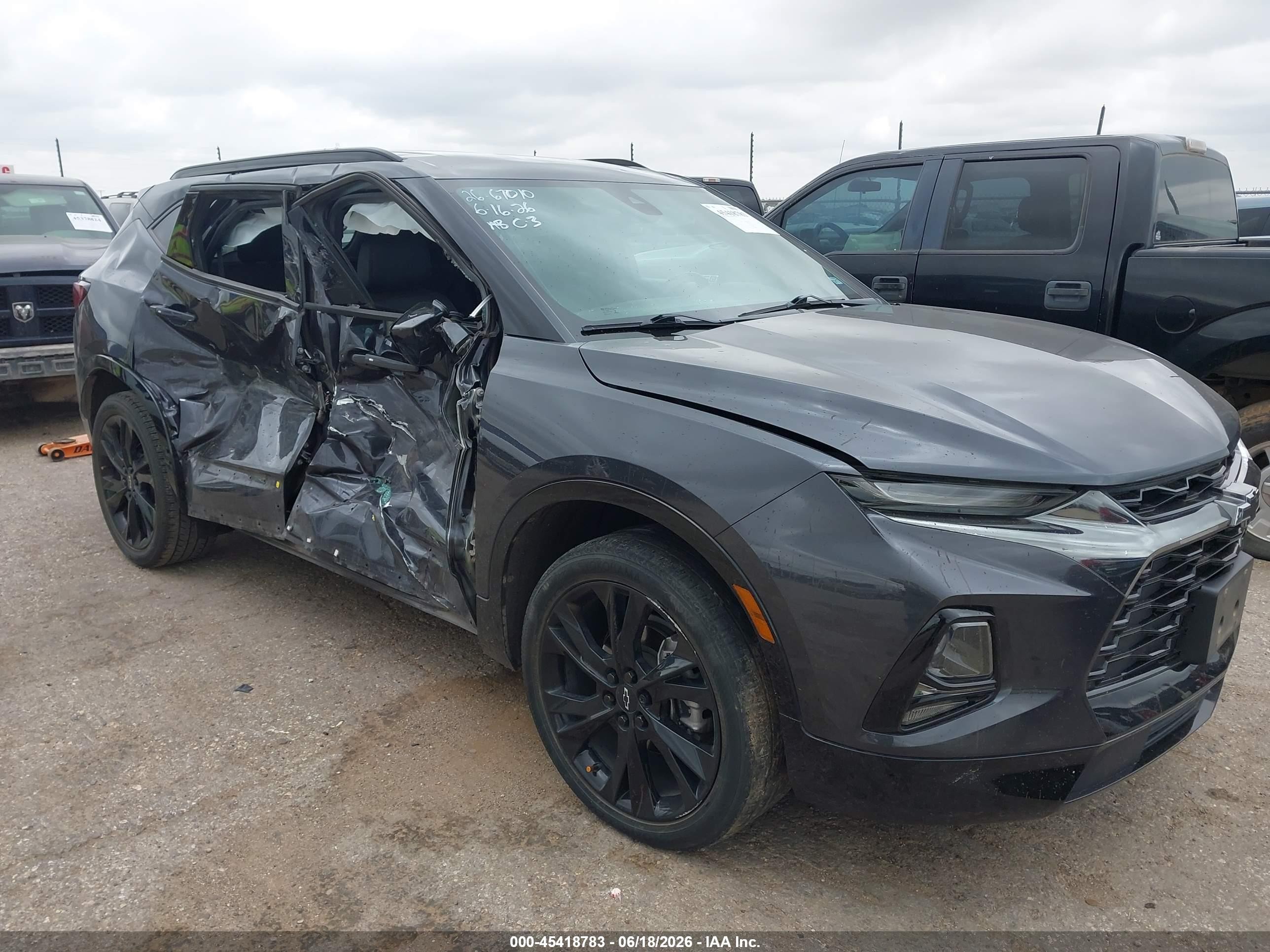 2021 Chevrolet Blazer RS, VIN 3GNKBERS7MS552475 — Side