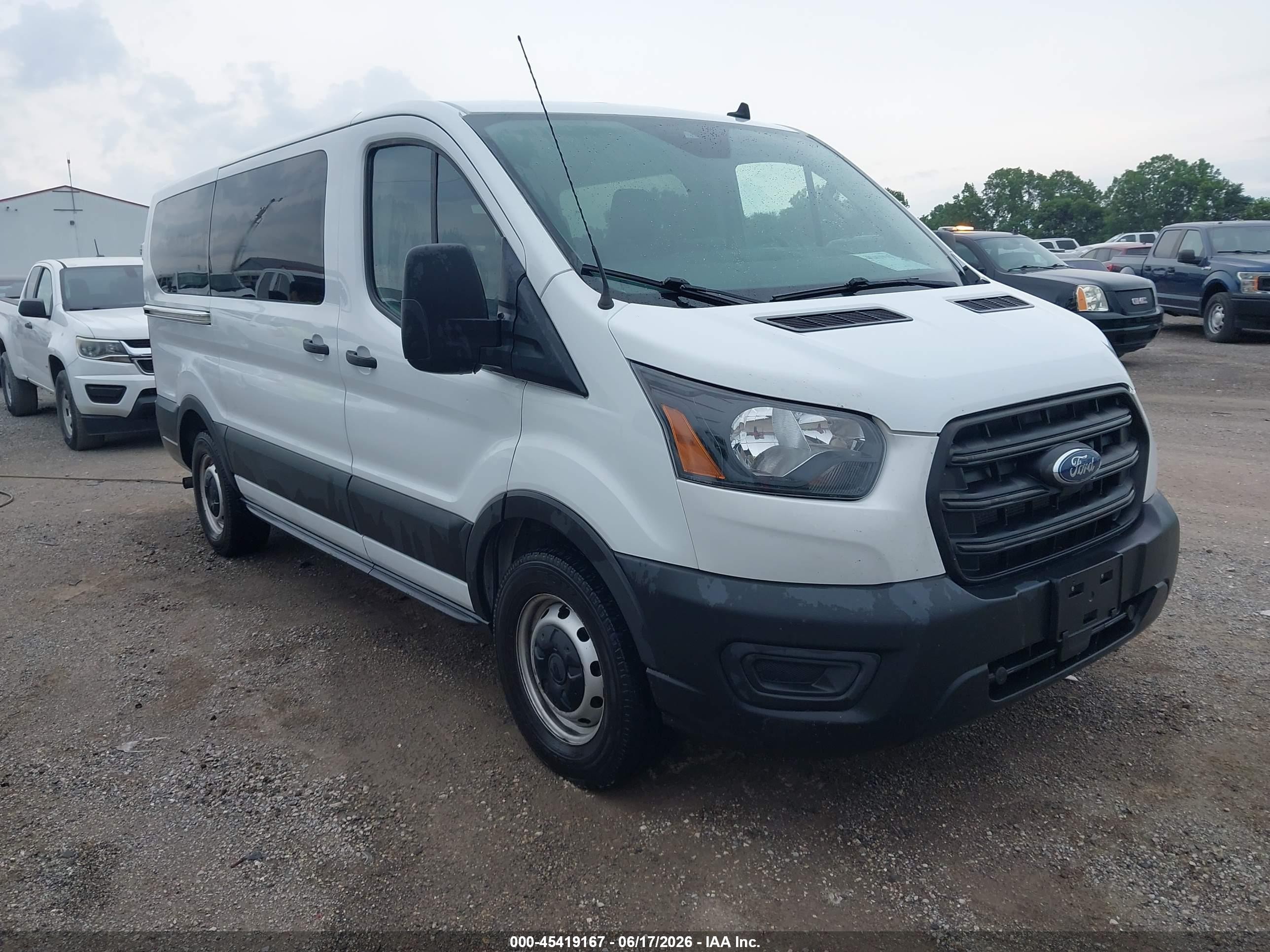 2020 Ford Transit Passenger XL, VIN 1FMZK1Y89LKB22989 — Normal wear