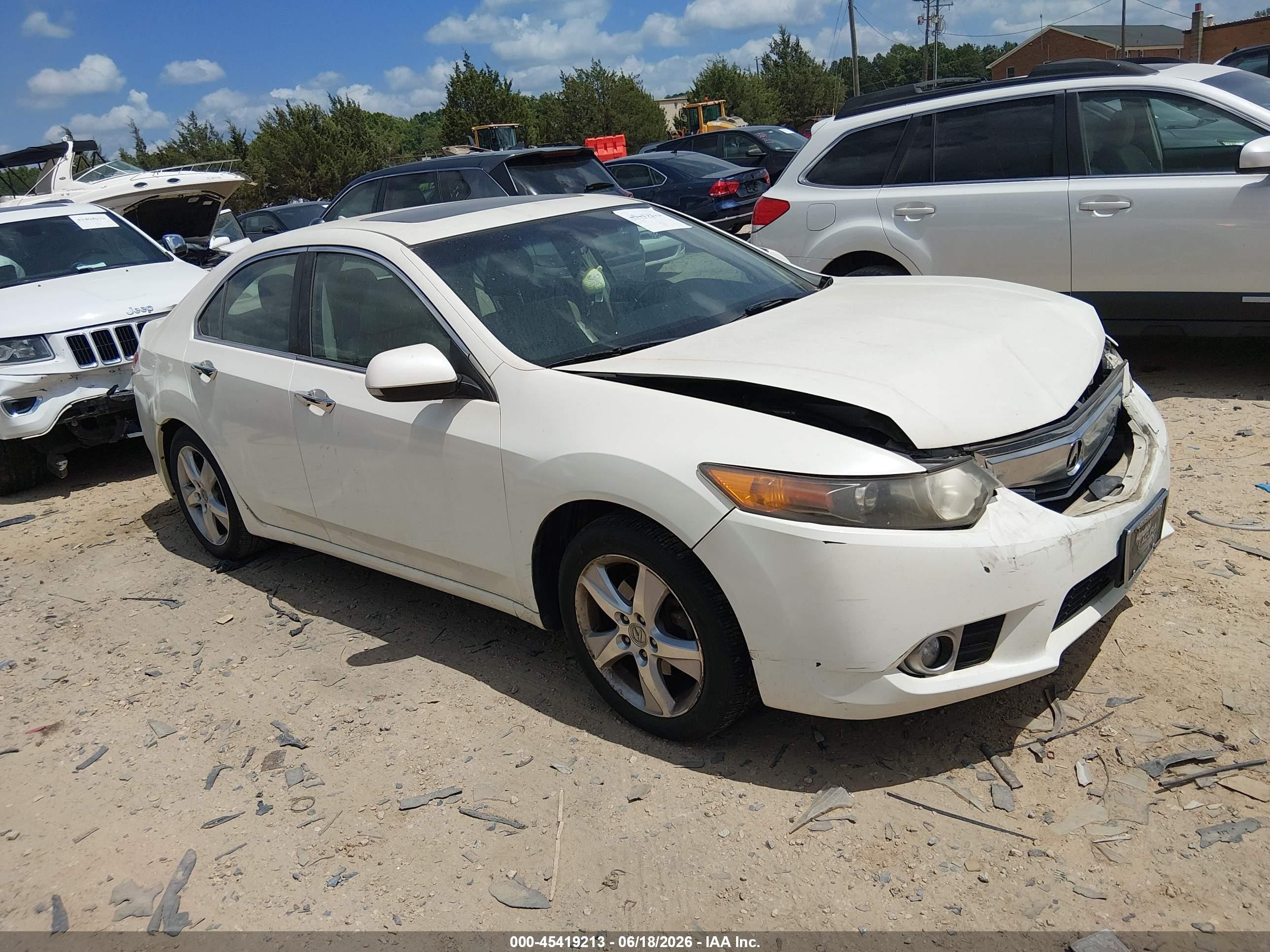 2011 Acura TSX, VIN JH4CU2F66BC018561 — Front end