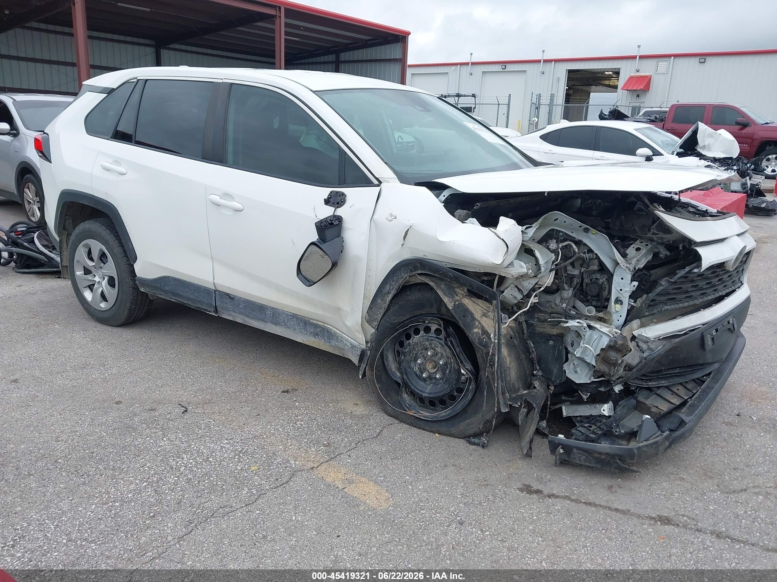 2023 Toyota RAV4 LE, VIN 2T3F1RFVXPW338624 — Front end
