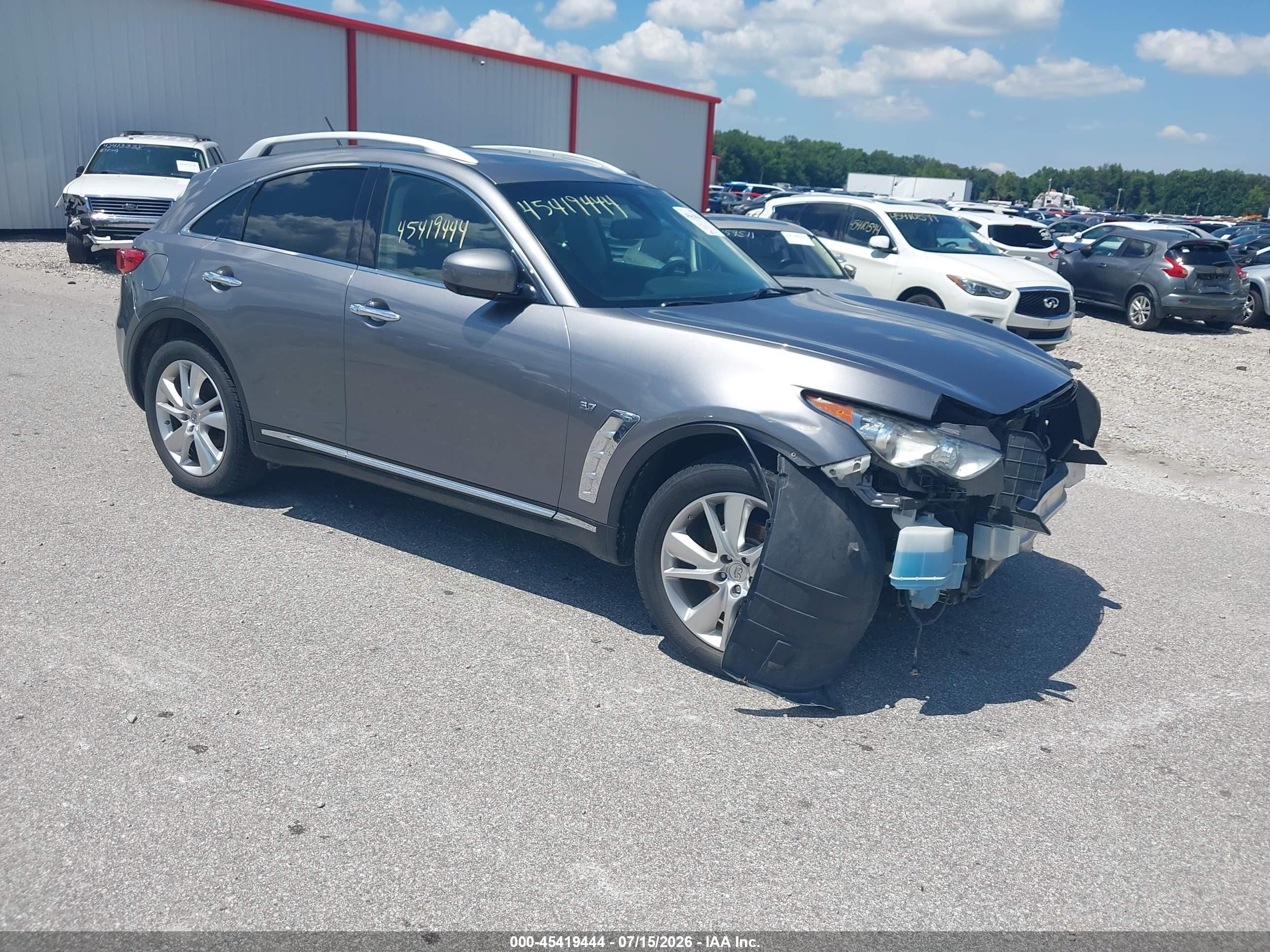 2015 Infiniti QX70, VIN JN8CS1MW9FM483196 — Front end