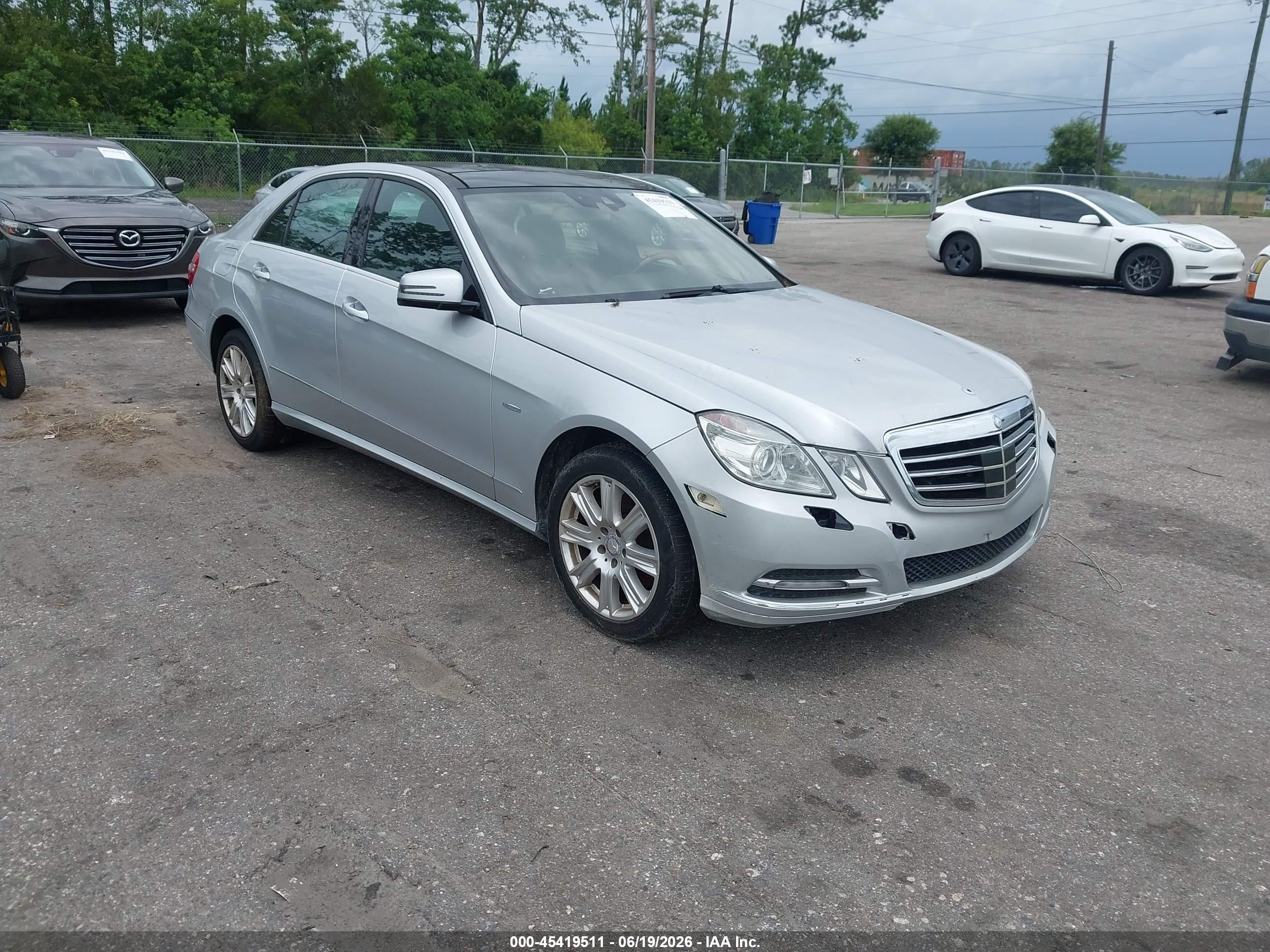 2012 Mercedes-Benz E 350 Sport, VIN WDDHF2EBXCA591238 — Изъятие за долги