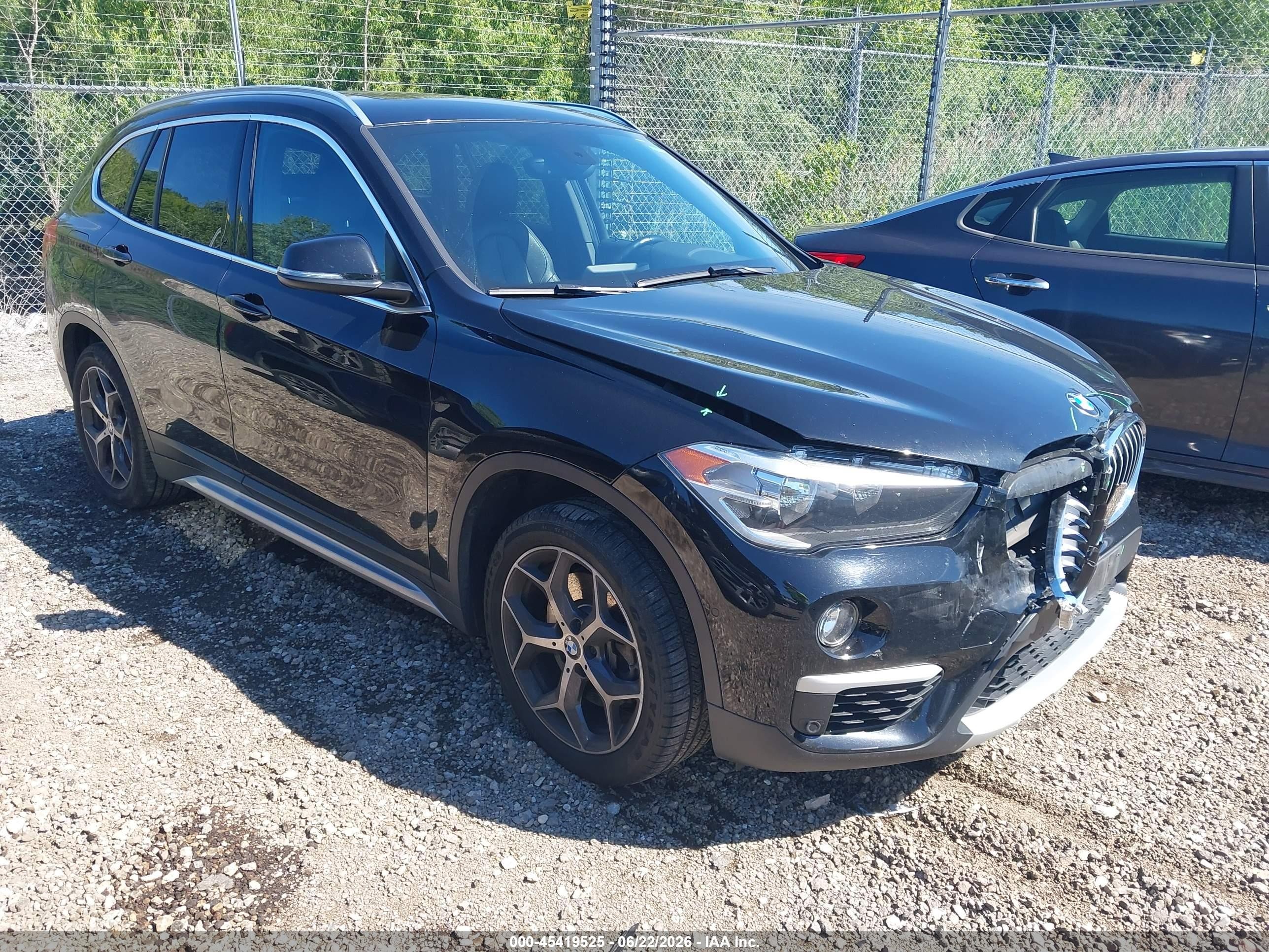 2018 BMW X1 xDrive28i, VIN WBXHT3C34J5L30832 — Front end